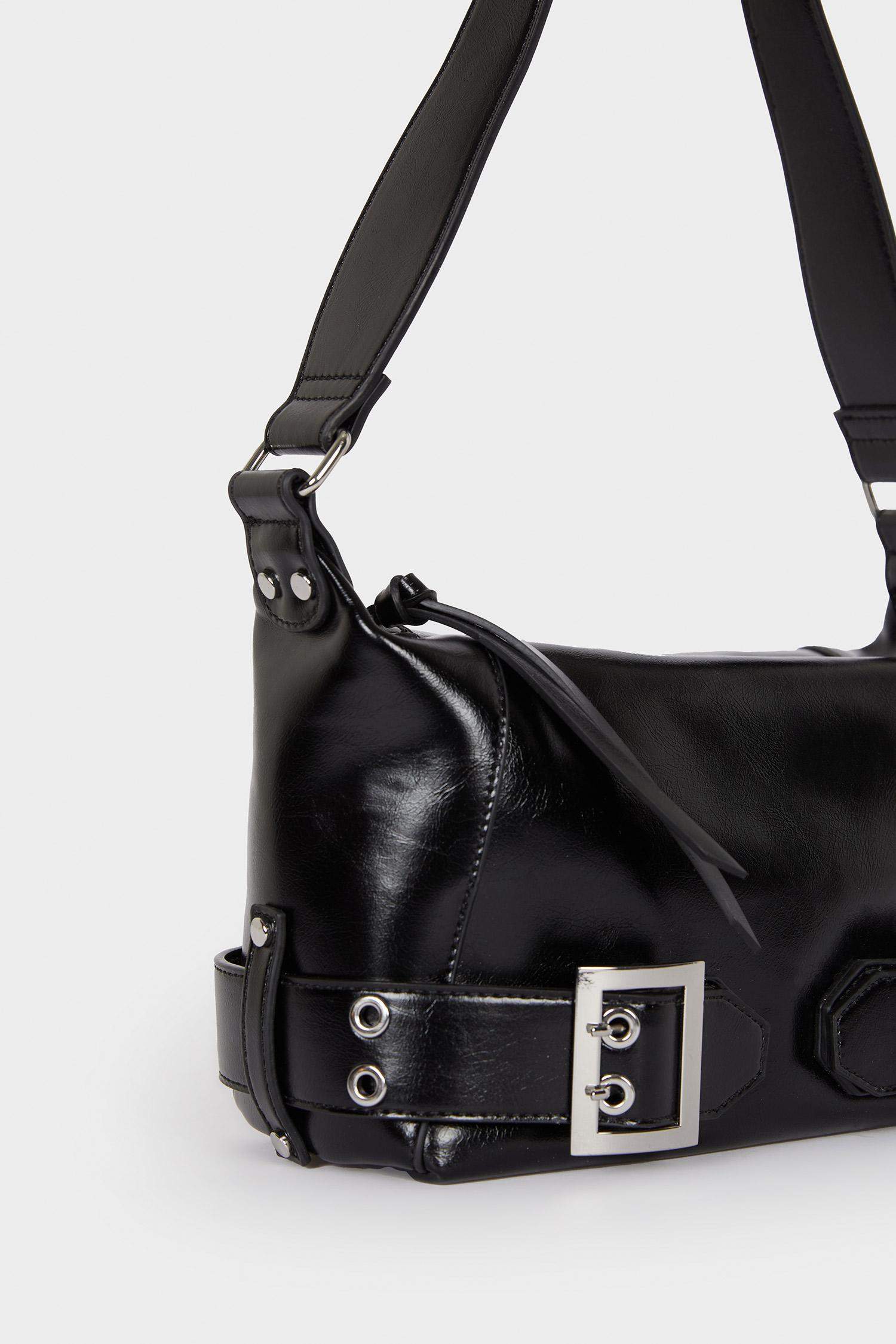 Woman Faux Leather Crossbody Bag