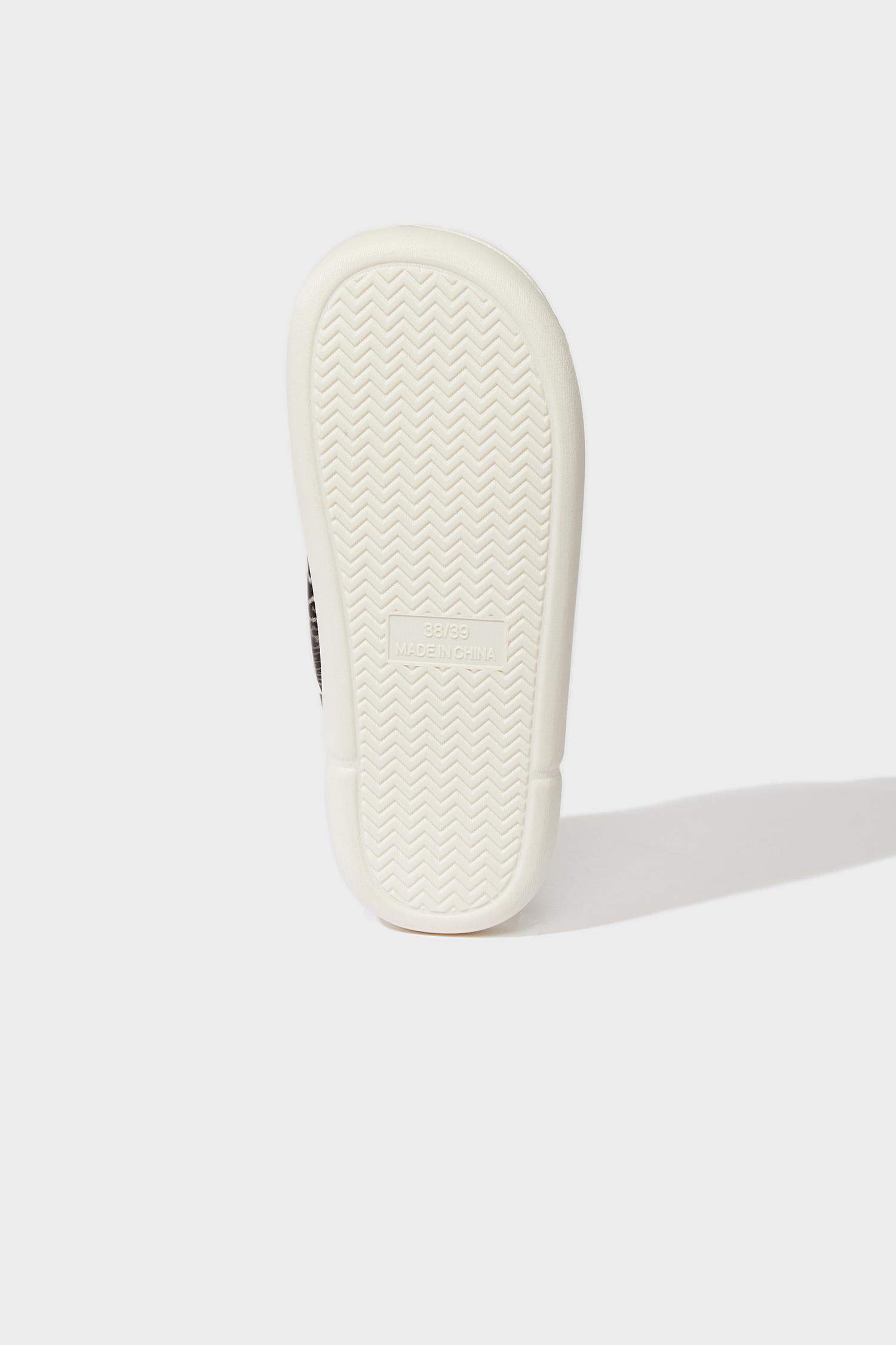 لكلوك شتوي حريمي بكعب مسطح