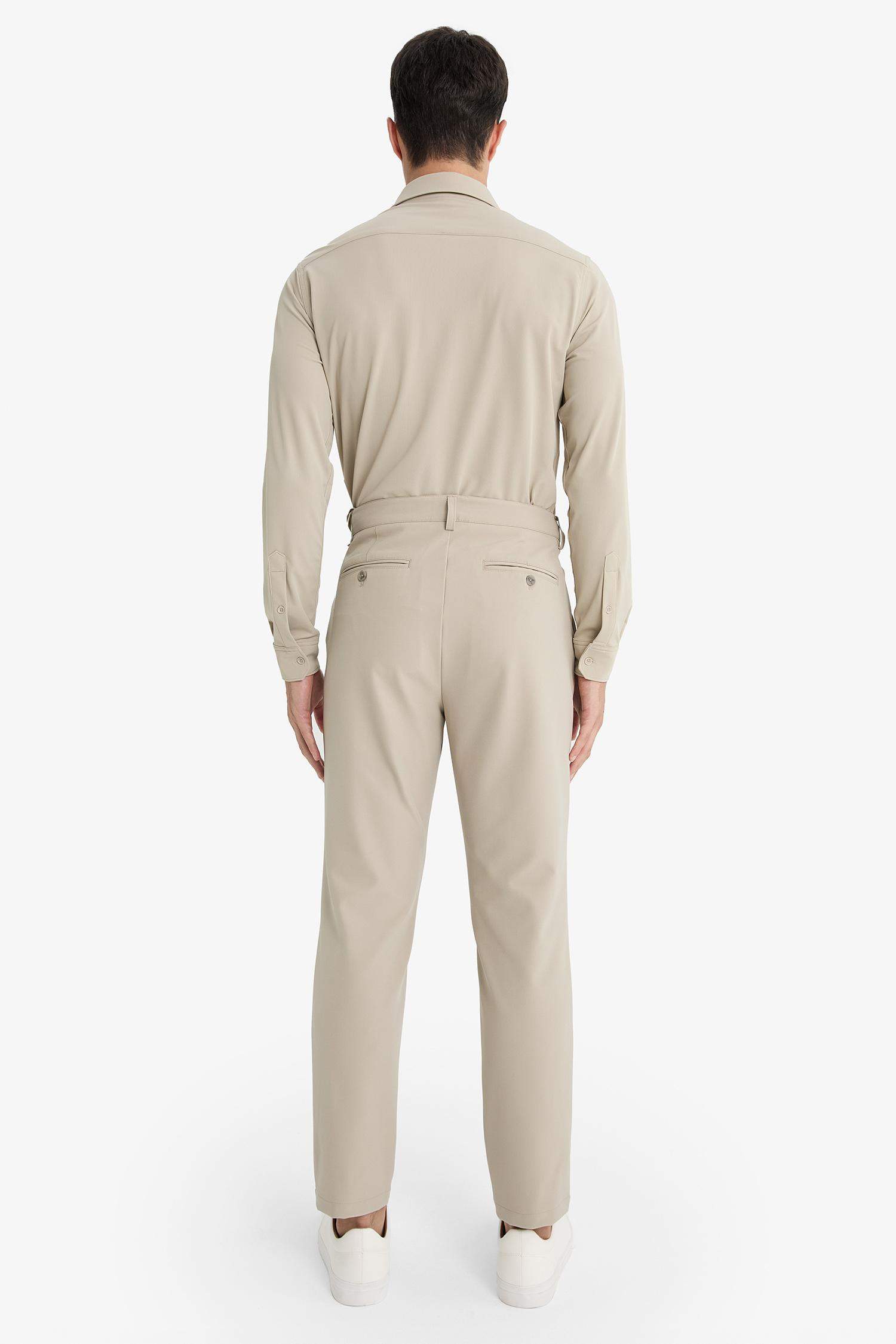 Зауженные брюки стандартного кроя