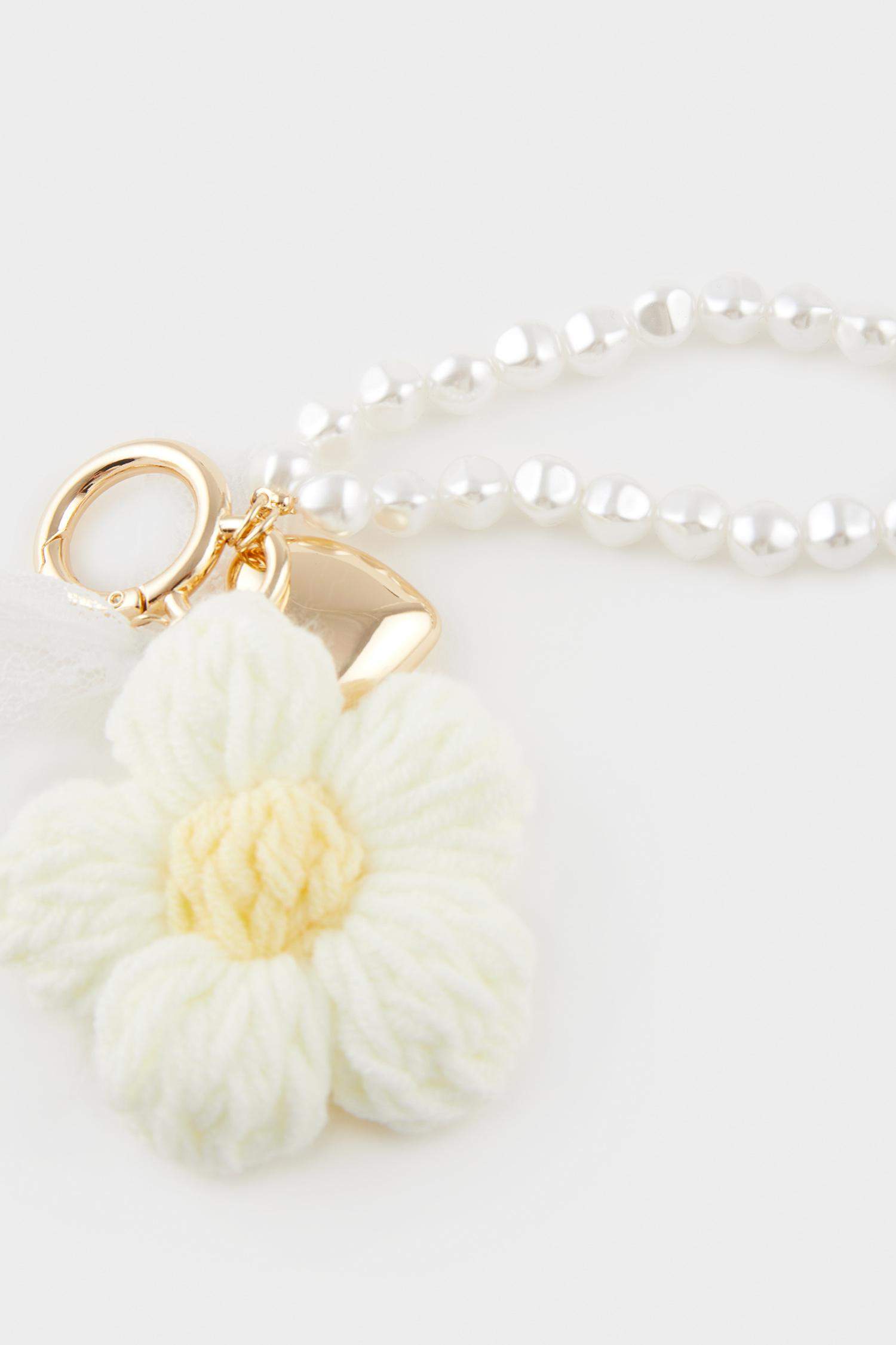 Woman Daisy Charm Keychain