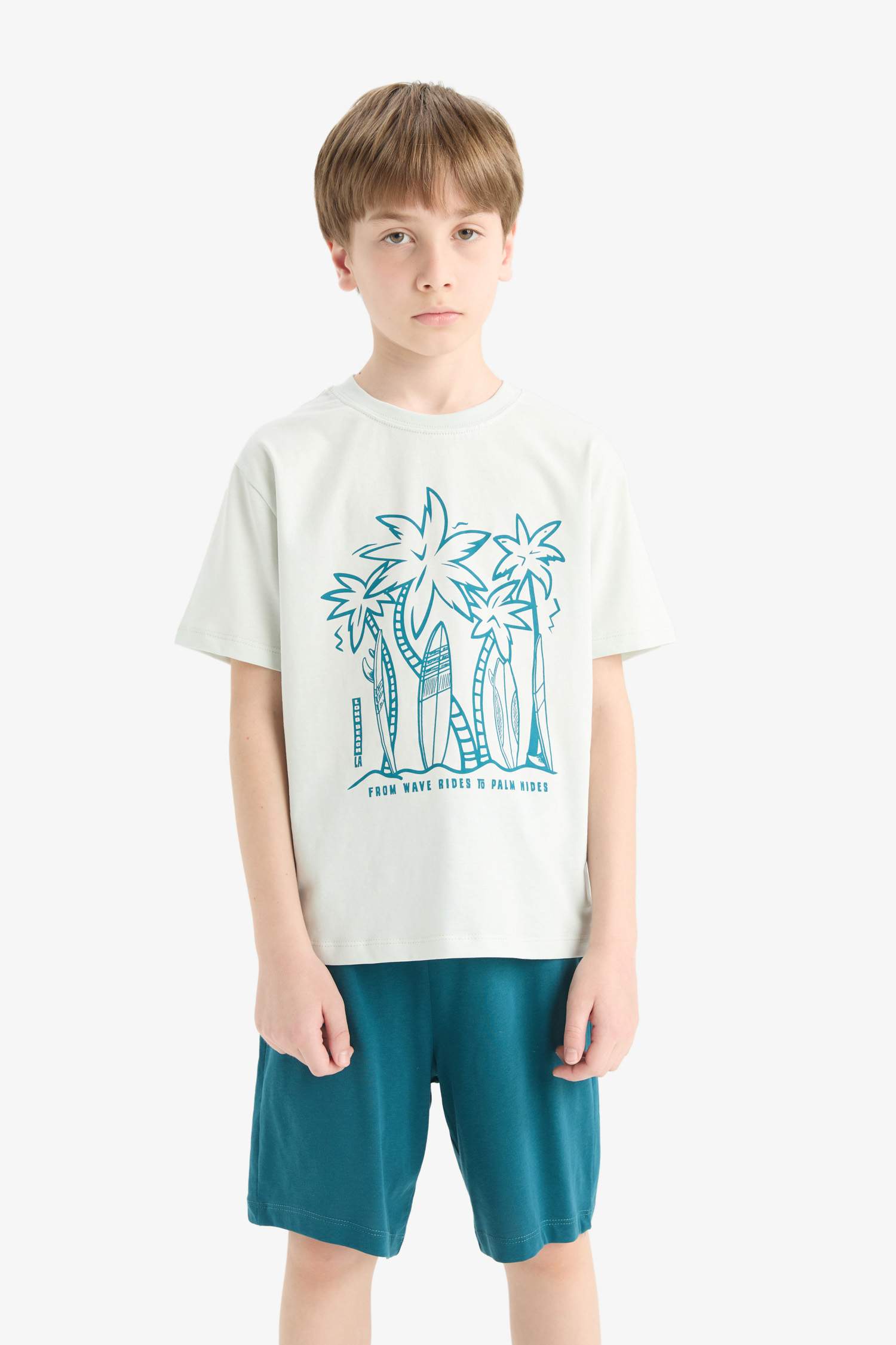 طقم بيجاما أولاد تيشيرت و شورت قصة عادية - قطعتين