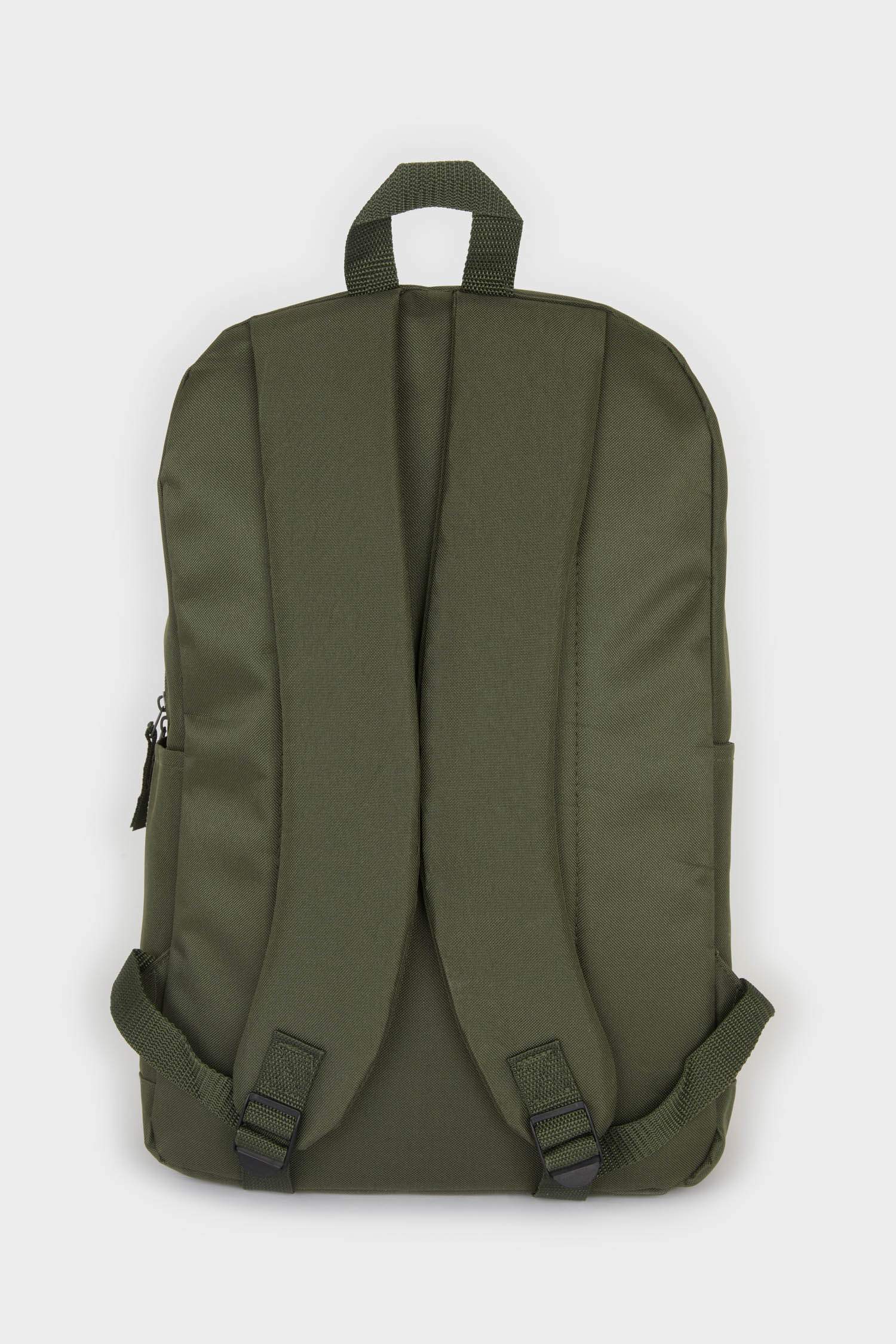 شنطة ظهر مدرسه للجنسين