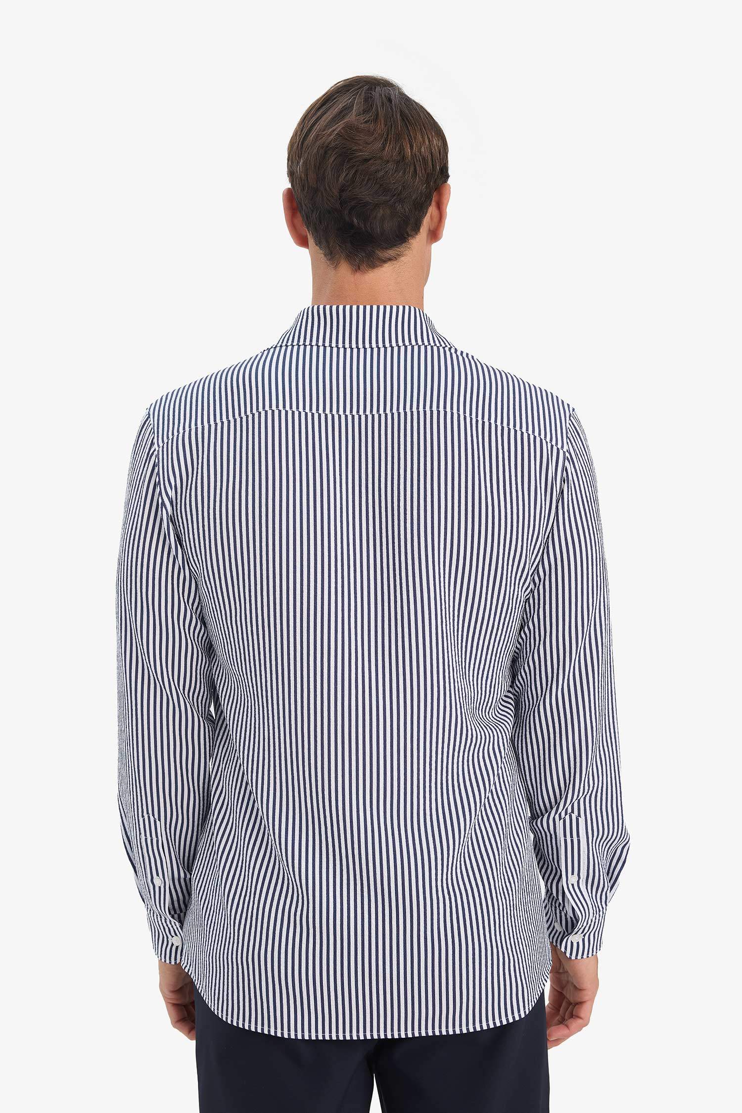 Chemise à manches longues en tissu froissé Coupe modern fit