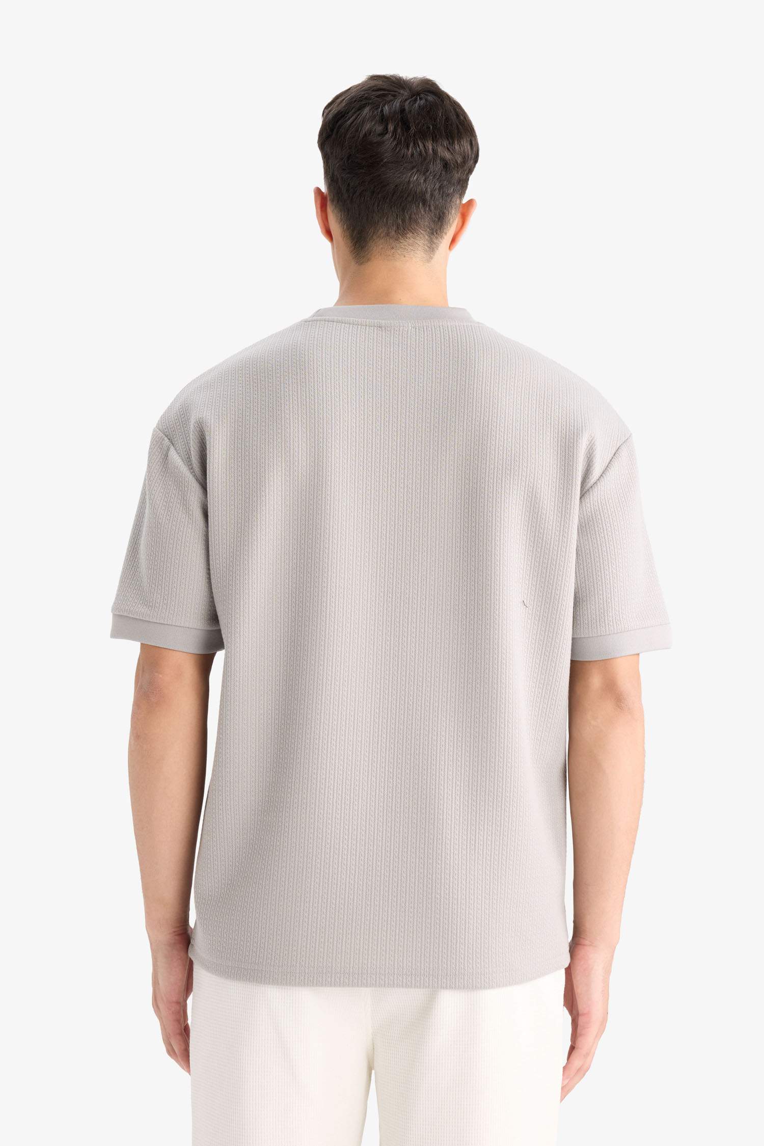 Oversize Fit Crew Neck Short Sleeve T-Shirt