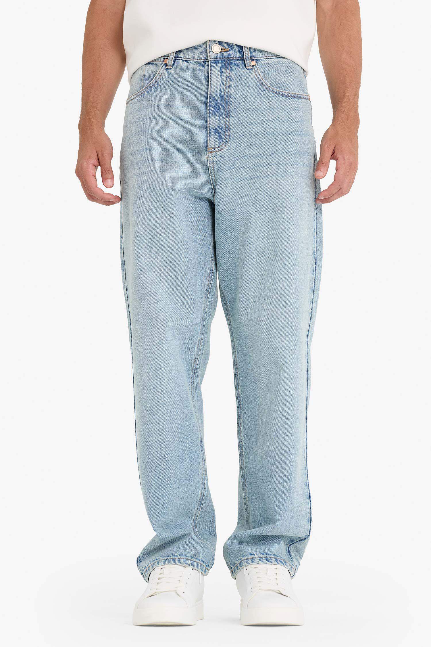 Baggy Fit Straight Leg Jeans
