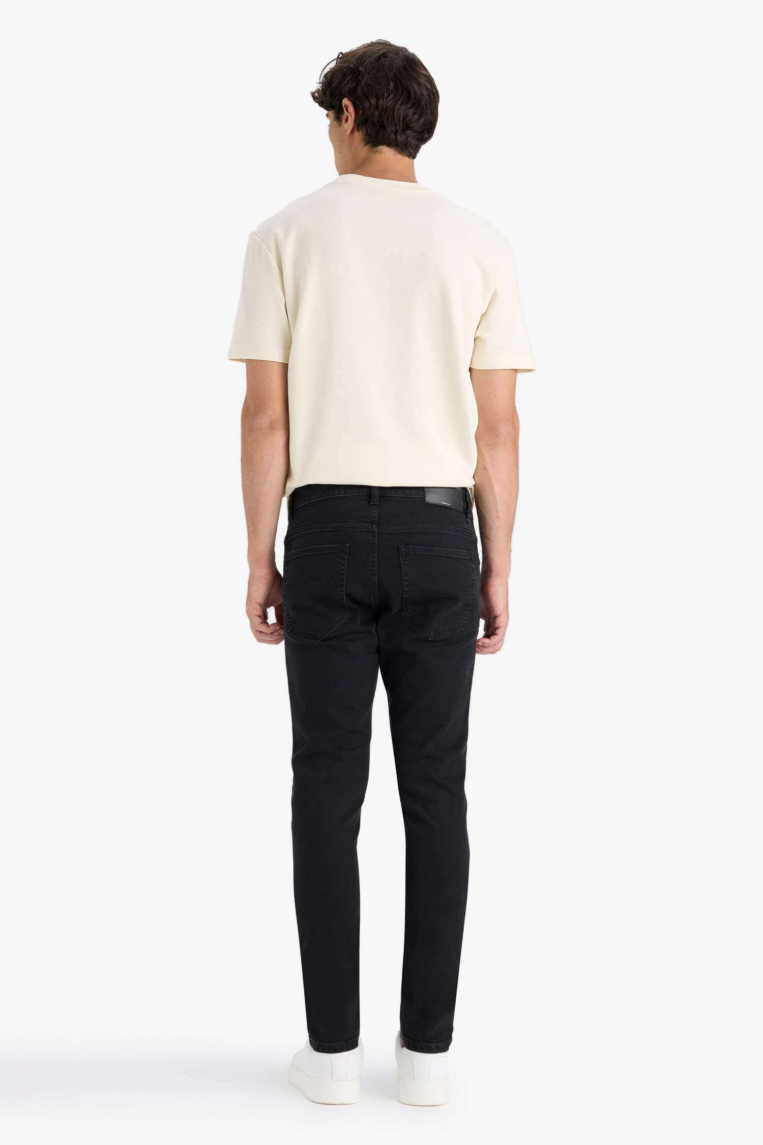 Carlo Skinny Fit Regular Waist Skinny Leg Jeans