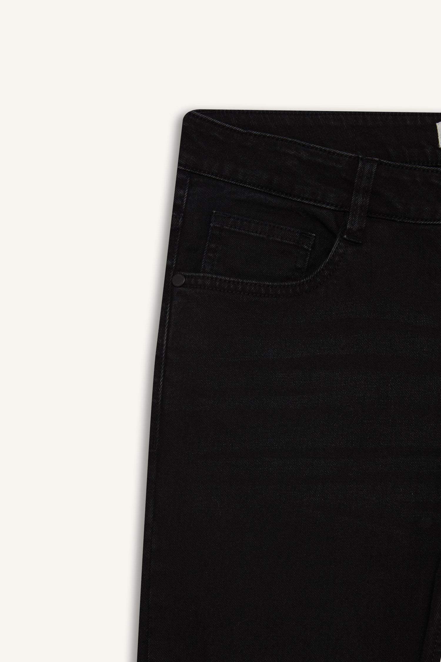 Carlo Skinny Fit Regular Waist Skinny Leg Jeans