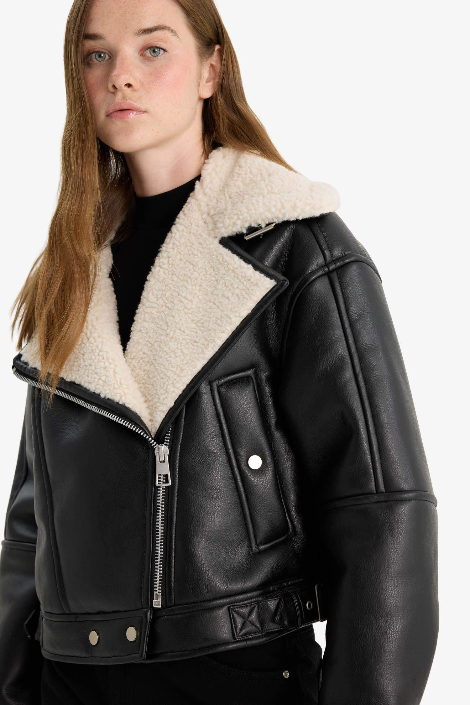 Oversize Fit Faux Fur Lined Zippered Jacket