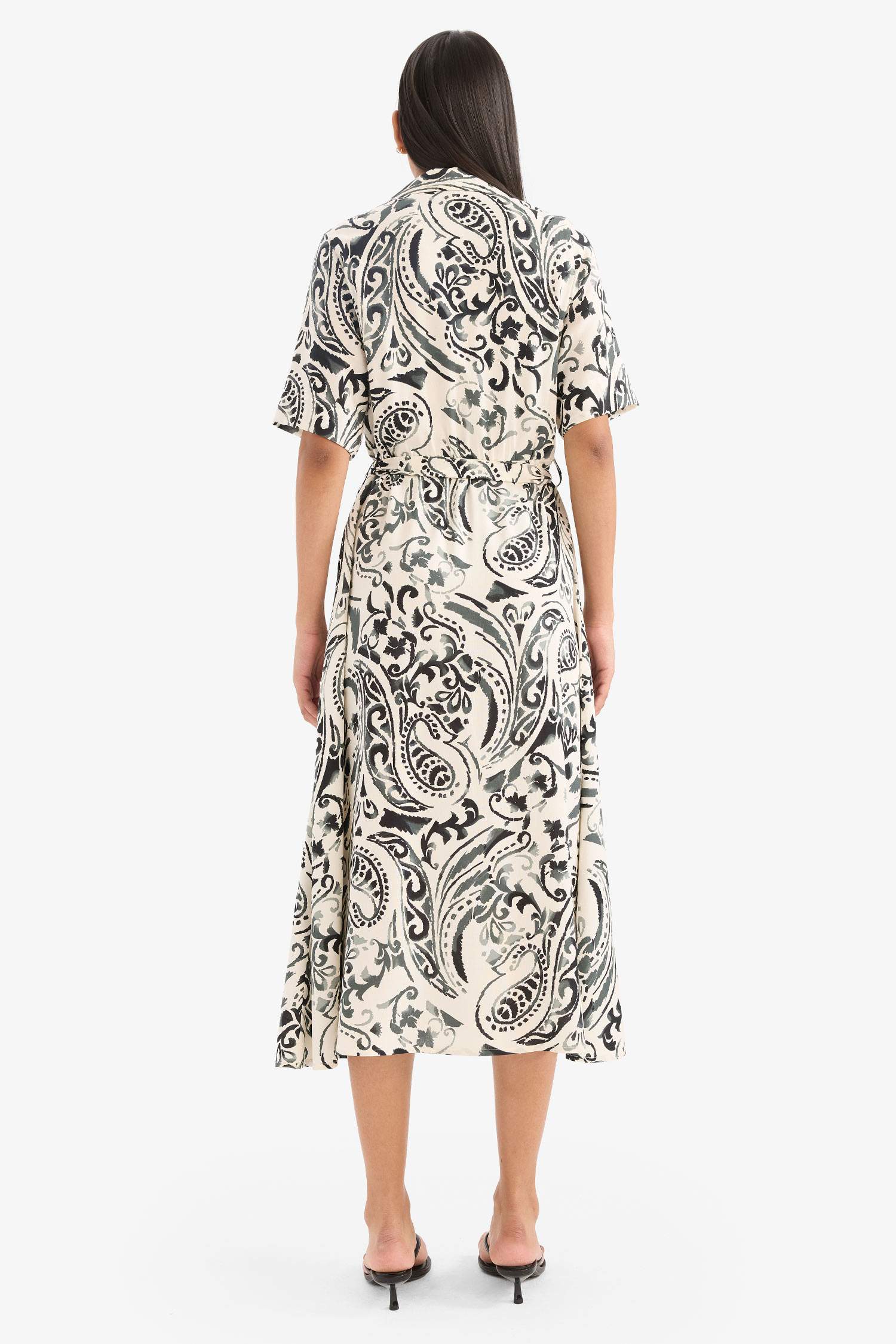 فستان ميدي تاي داي نص ردن بياخة قميص