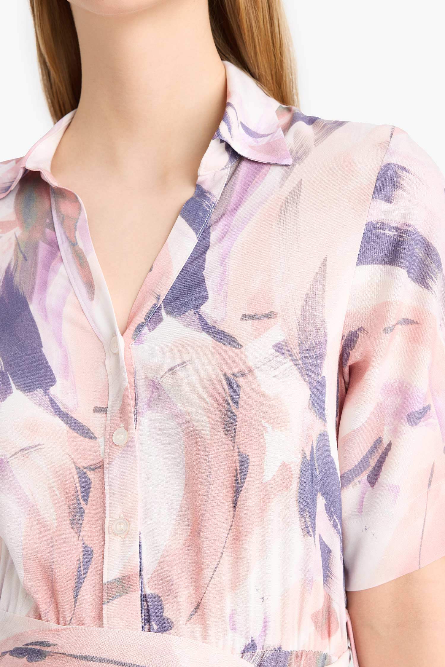 فستان ميدي تاي داي نص كم بحزام وياقة قميص