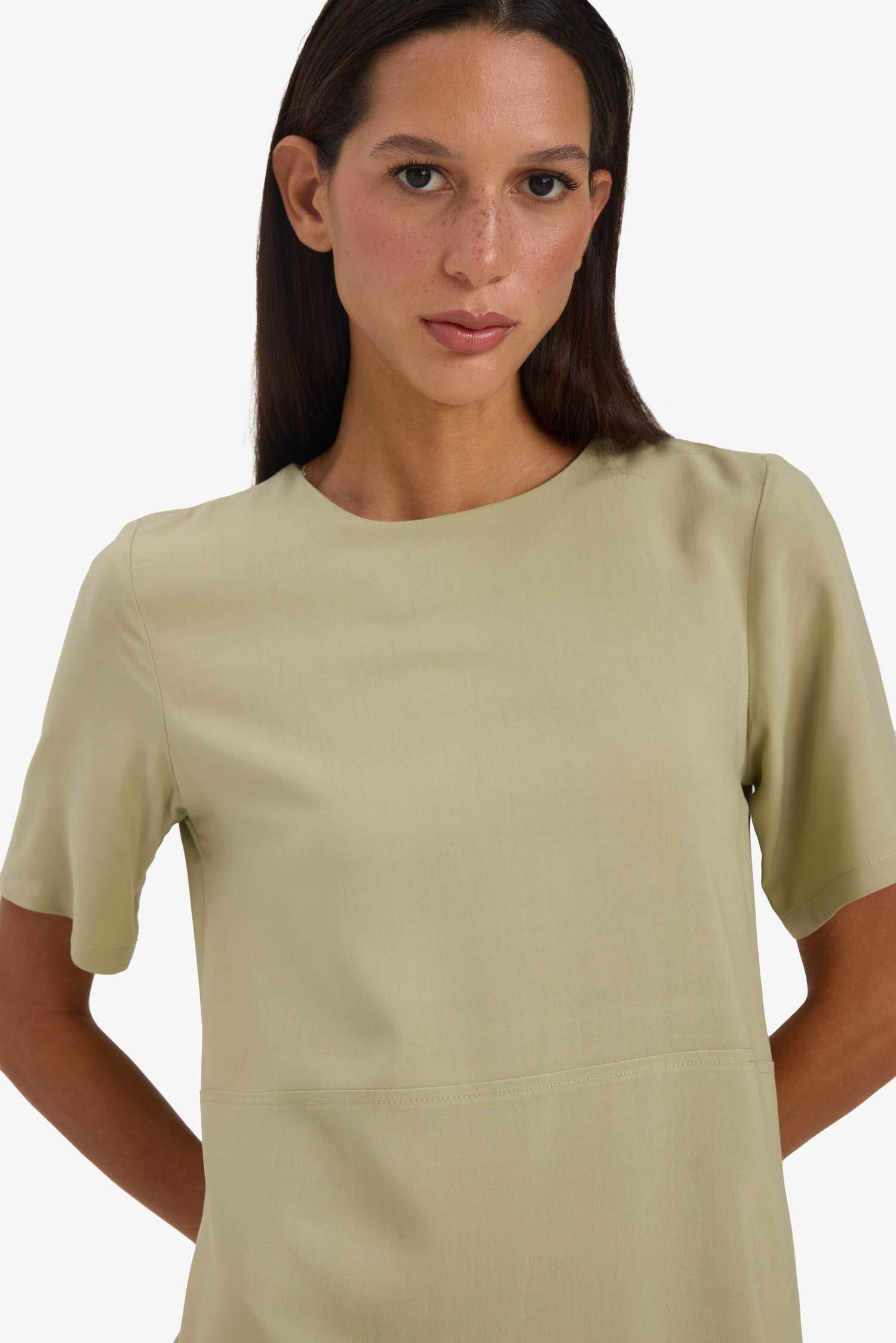 Crew Neck Basic Short Sleeve Mini Dress