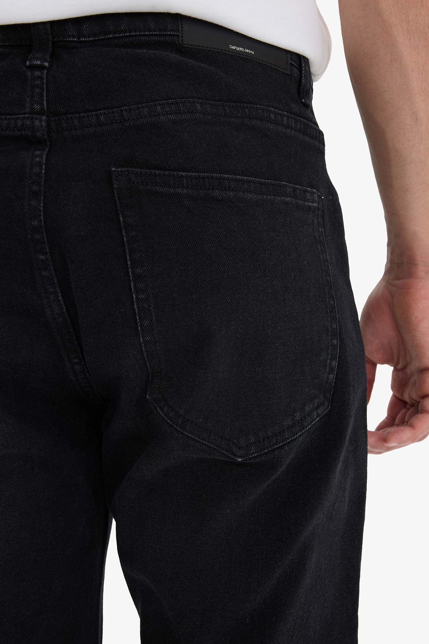 Sergio Regular Fit Regular Waist Straight Leg Jeans