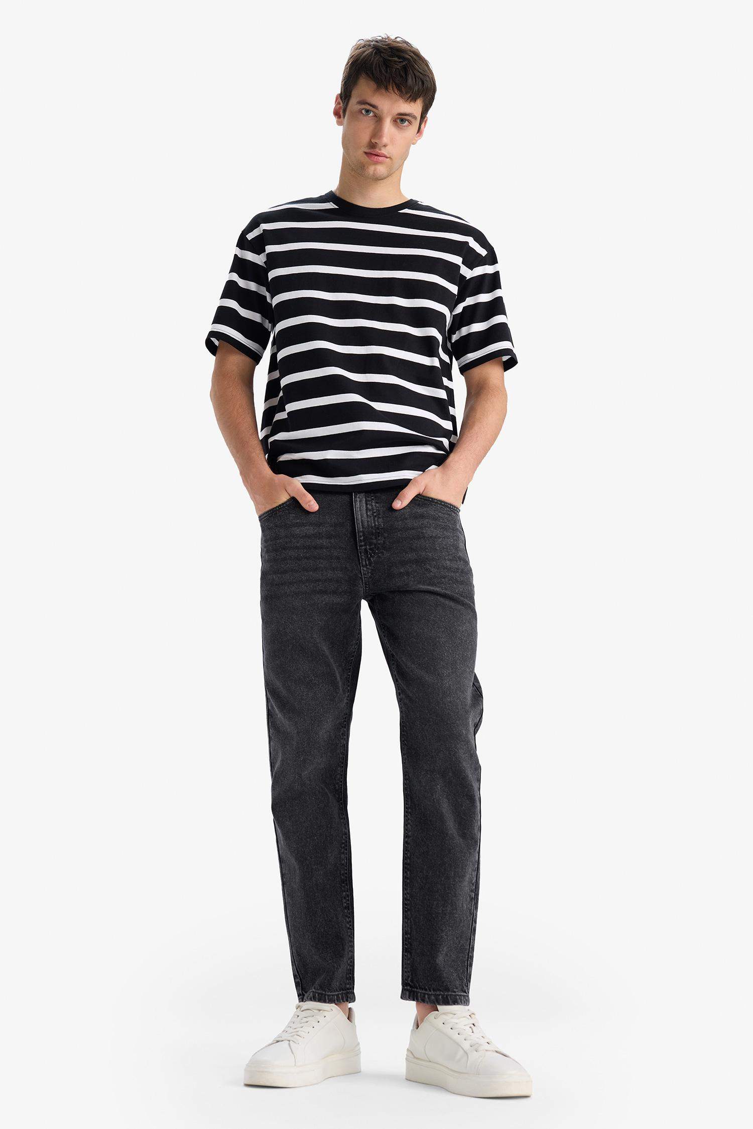 90's Slim Fit Skinny Leg Jeans