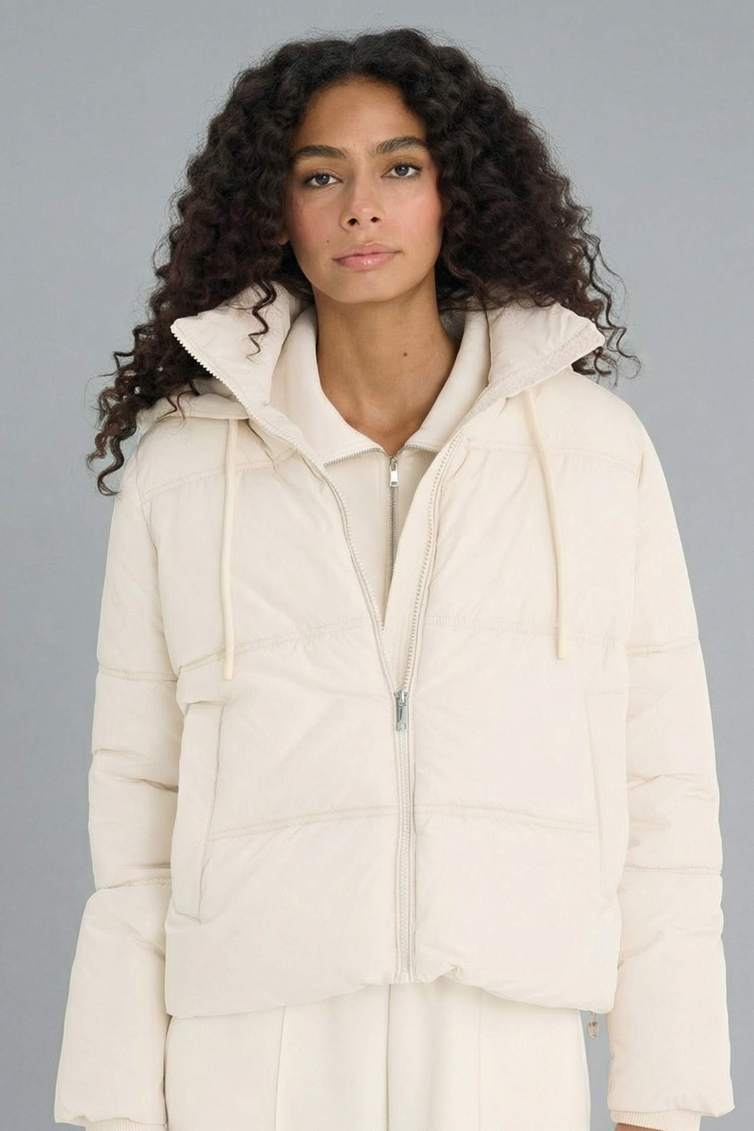 бас киімді Пальто