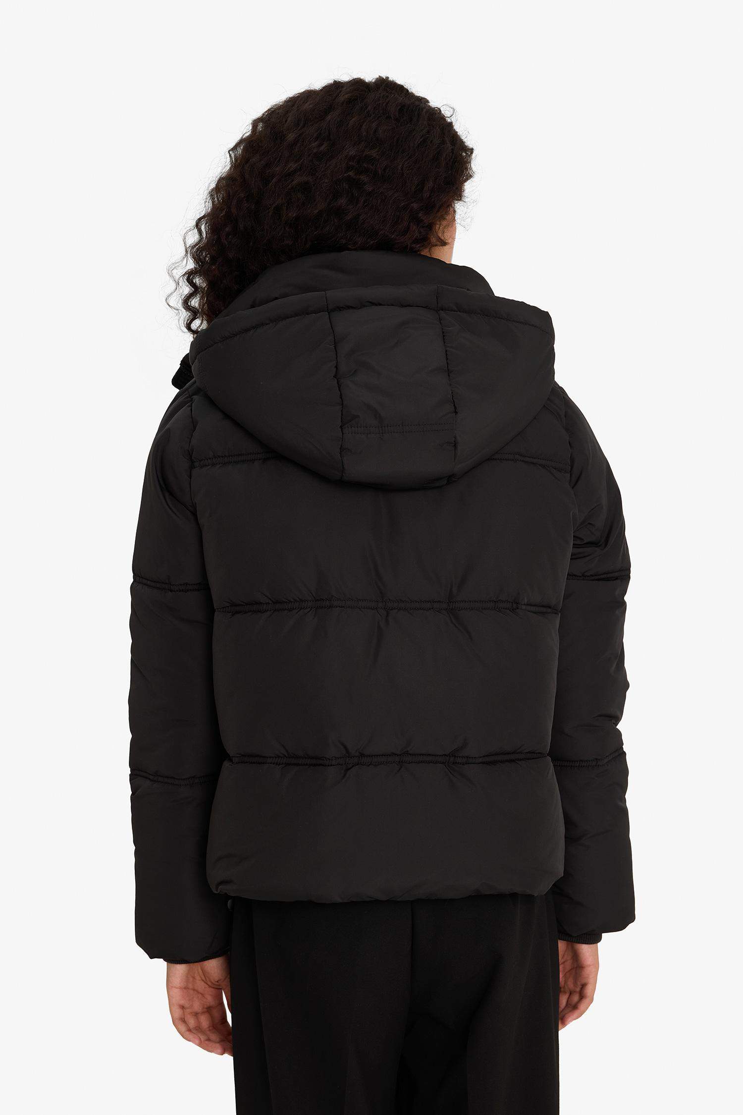 Regular Fit Kapüşonlu Fermuarlı Şişme Mont