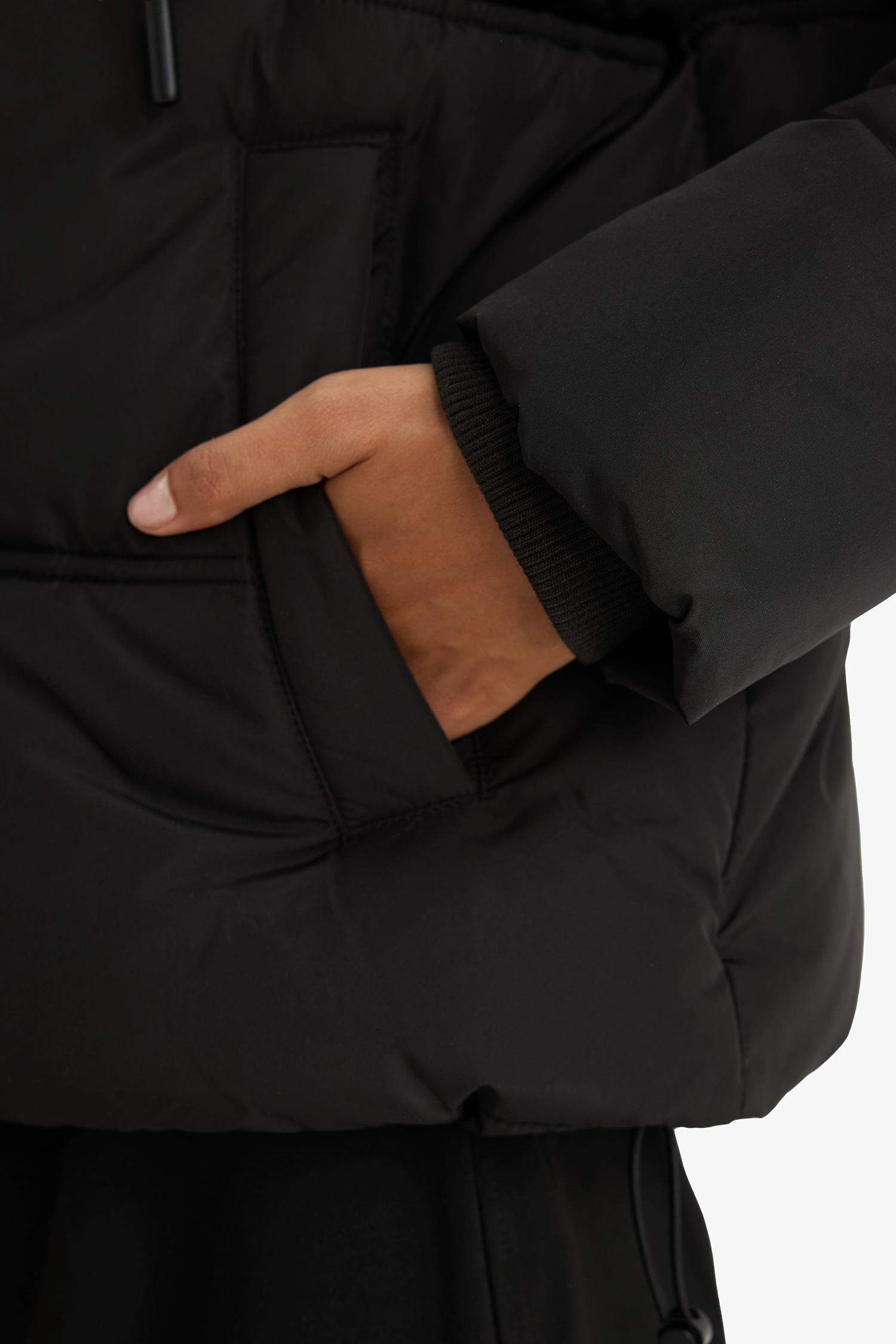 قمصلة نفخ قصة عادية بغطاء للرأس