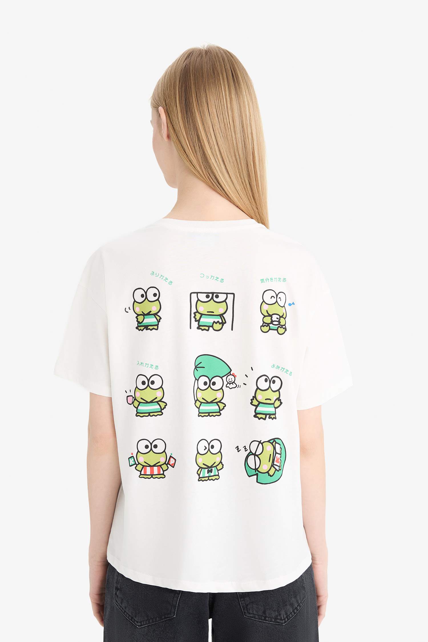 Hello Kitty Oversize Wide Pattern Printed T-Shirt