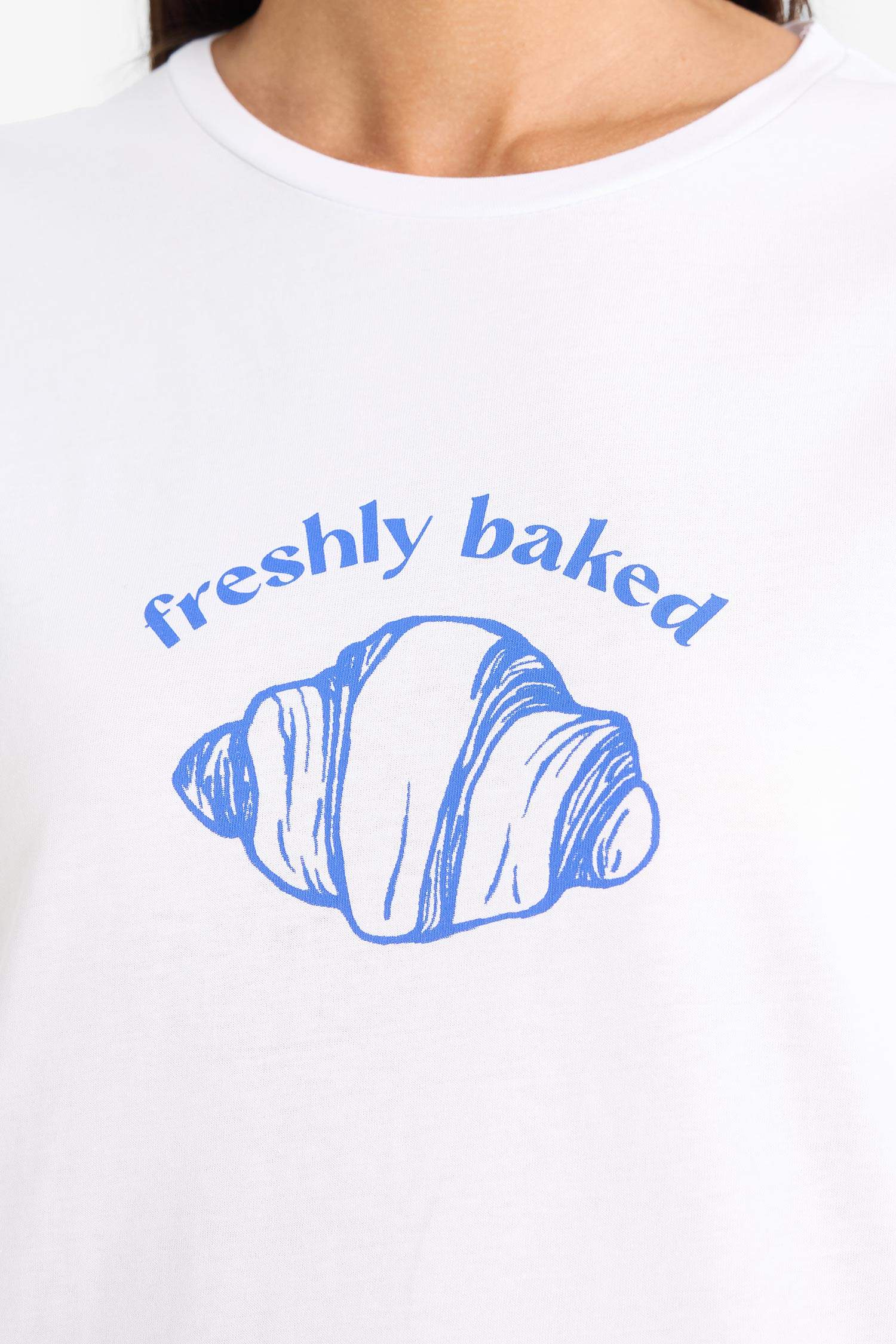 سيت بجامة تيشيرت و شورت كابري قصة عادية من Fall in Love - قطعتين