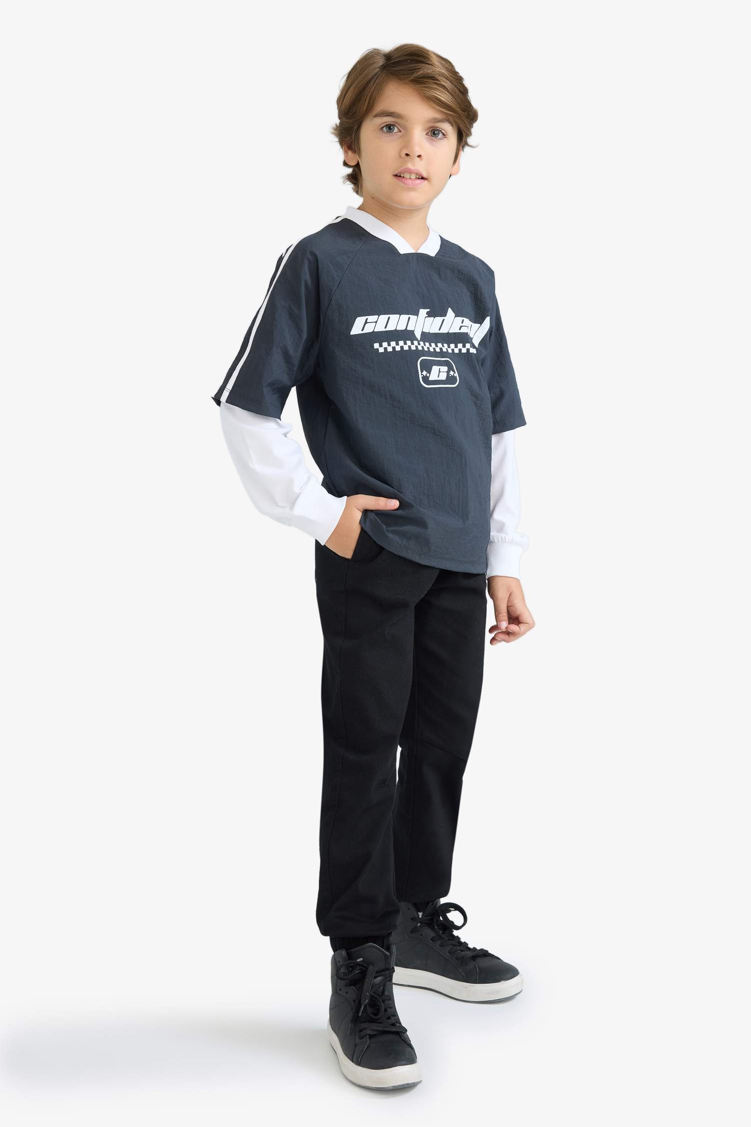 Boy Oversize Fit V-Neck Printed Parachute T-Shirt