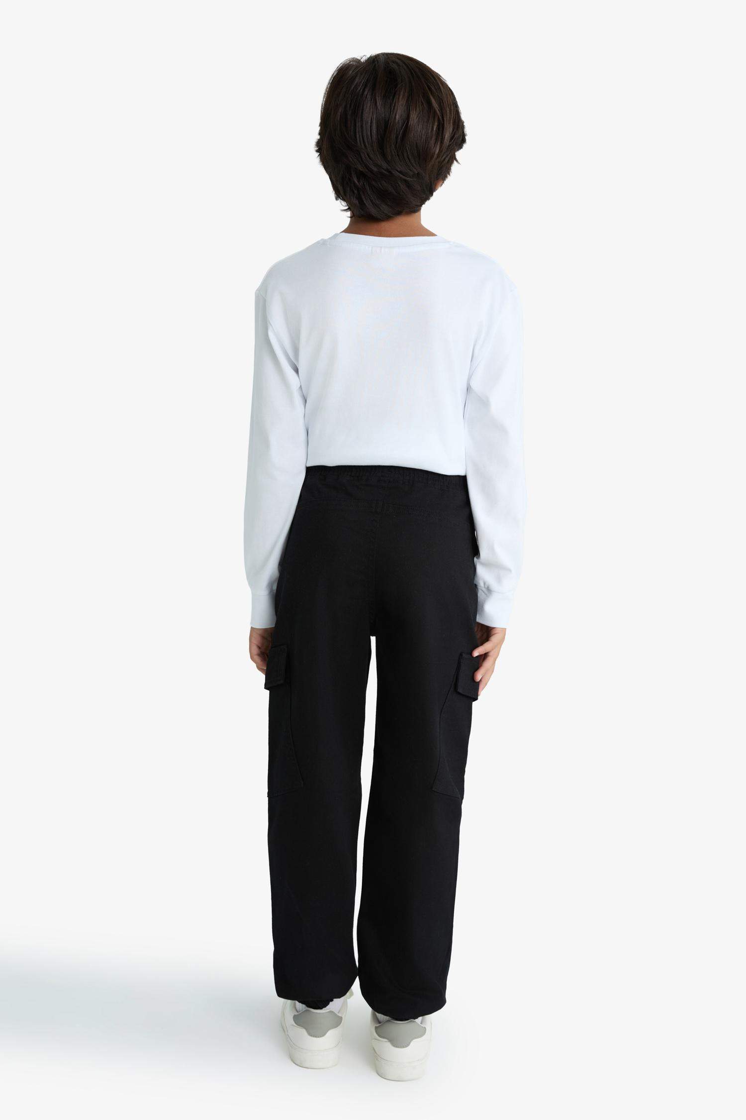 بنطلون جوجر أولادي من قماش جاباردين