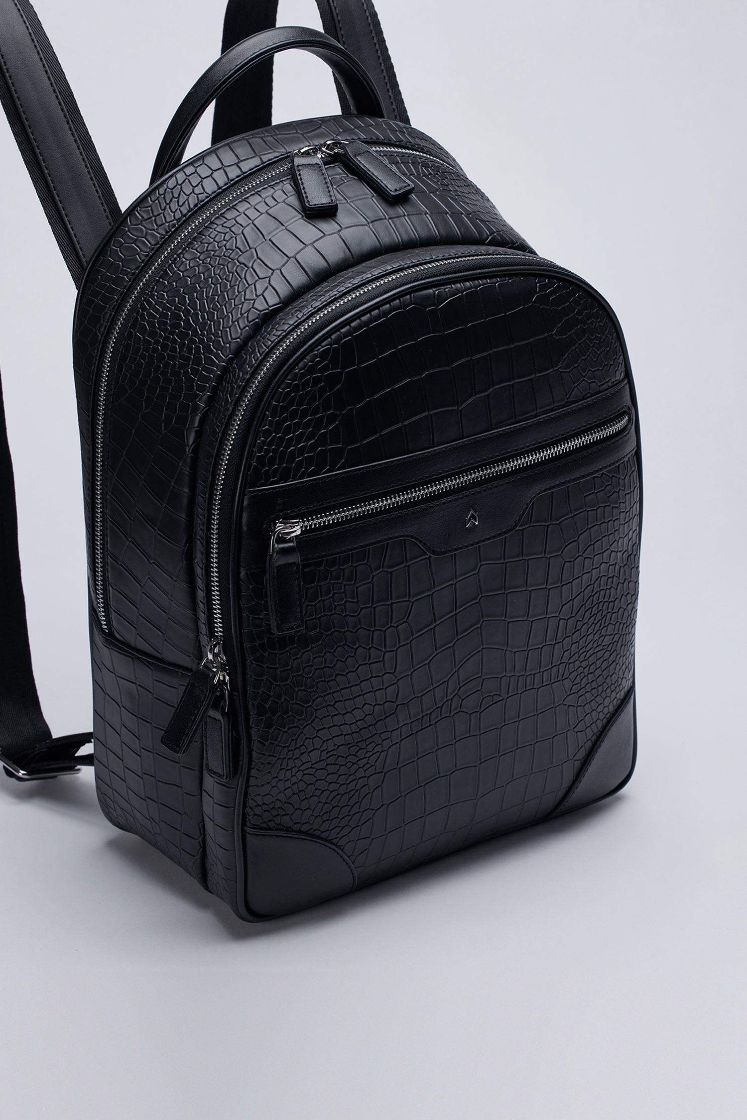 جنطة ظهر رجالي جلد صناعي من AtolyeWolf x DeFacto