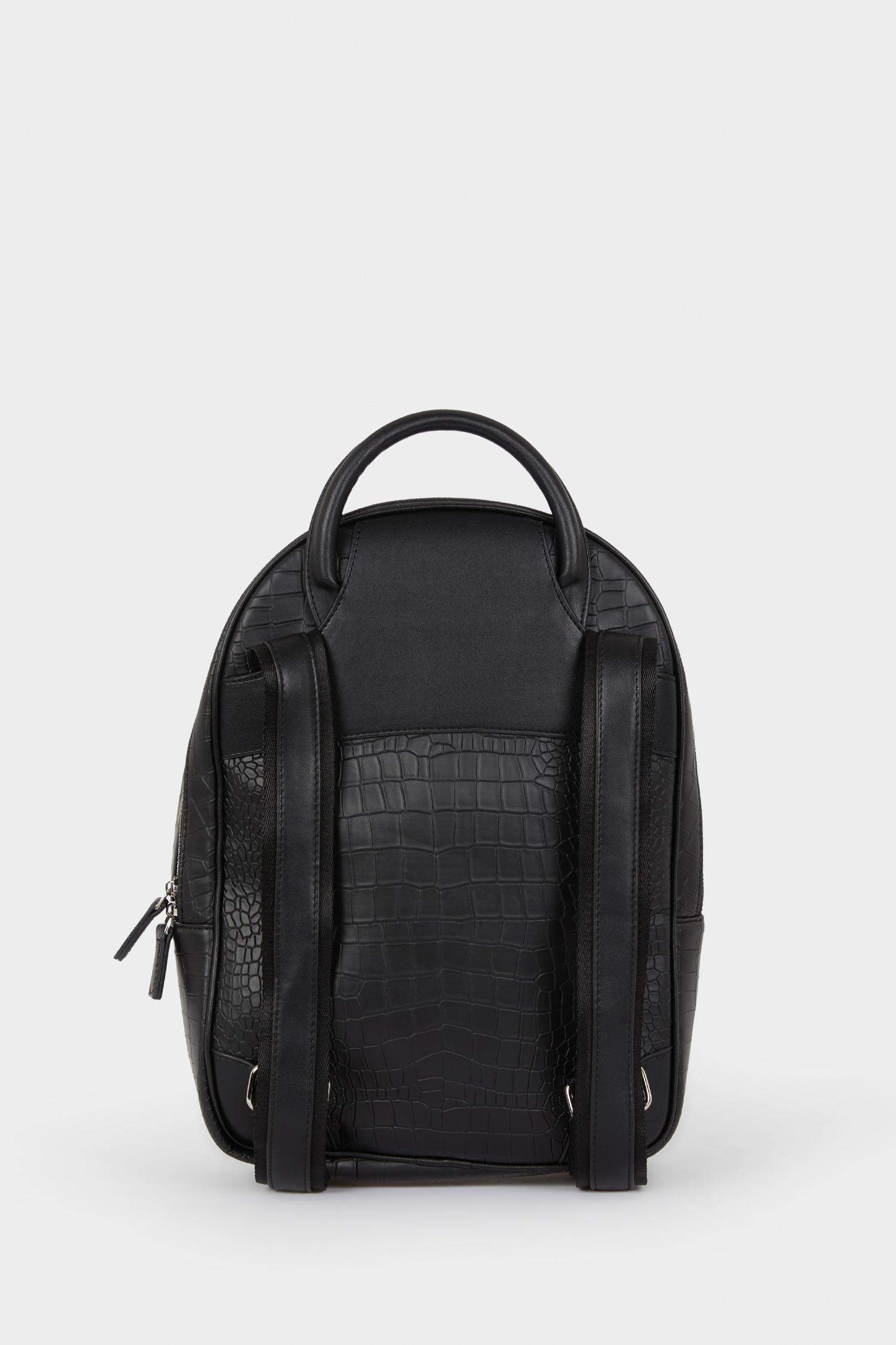 جنطة ظهر رجالي جلد صناعي من AtolyeWolf x DeFacto