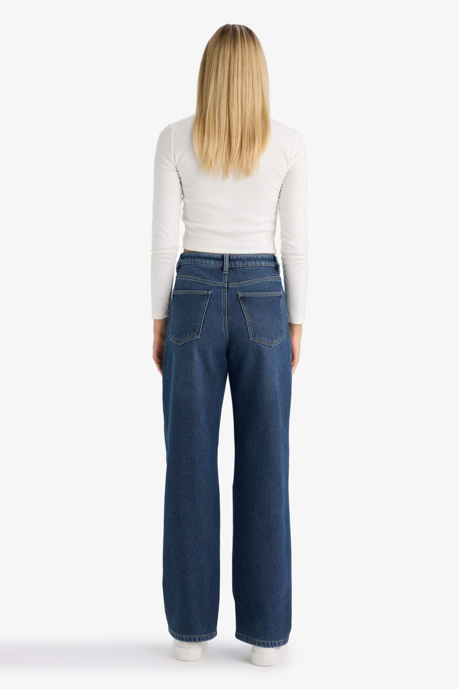 Джинсы Relax Fit с высоким поясом и прямыми штанинами