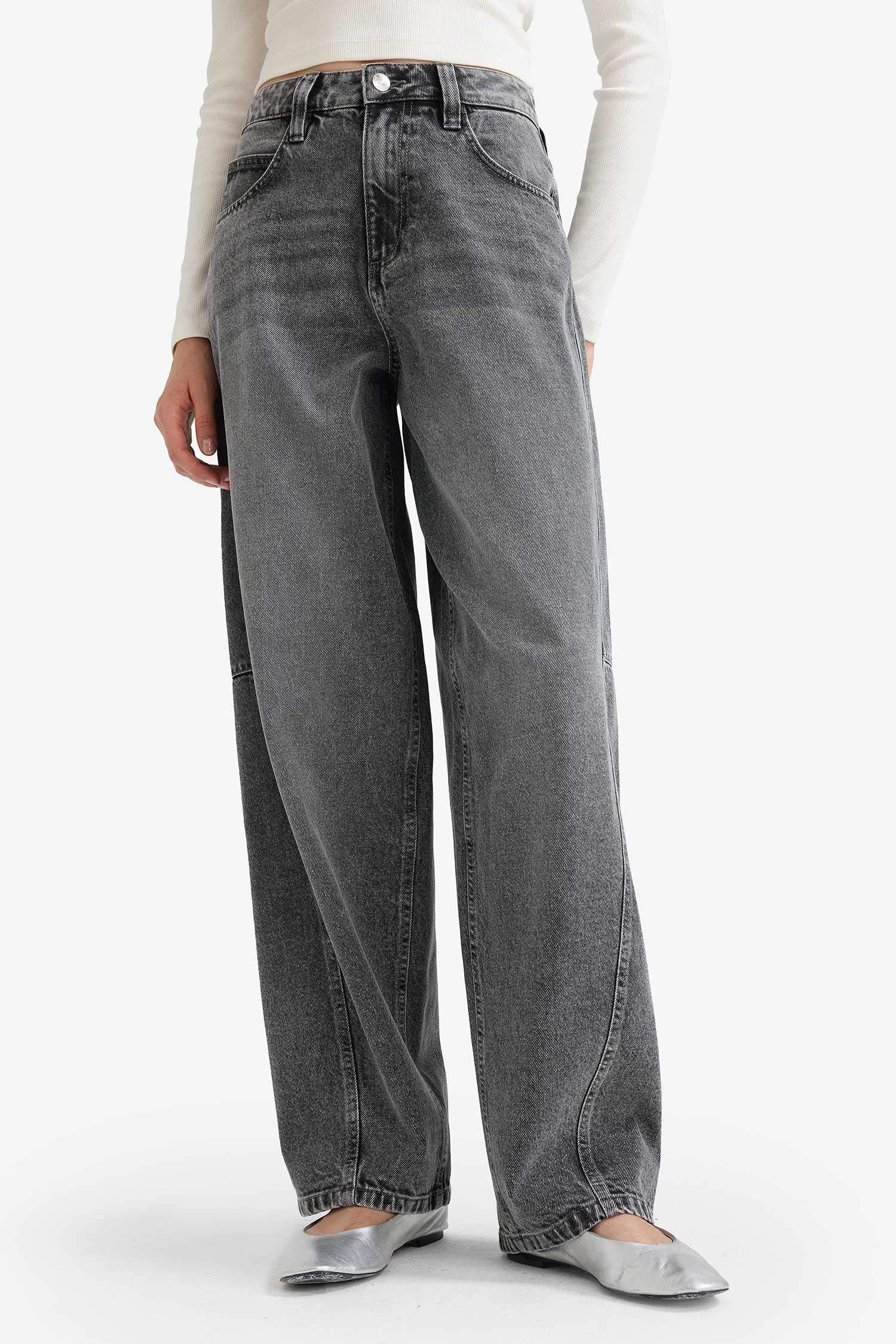 Джинсы Baggy Fit с высокой талией, прямыми штанинами и стандартной длиной