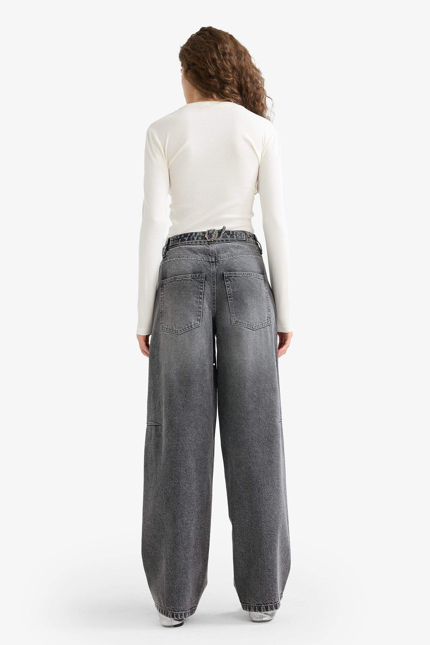 Джинсы Baggy Fit с высокой талией, прямыми штанинами и стандартной длиной