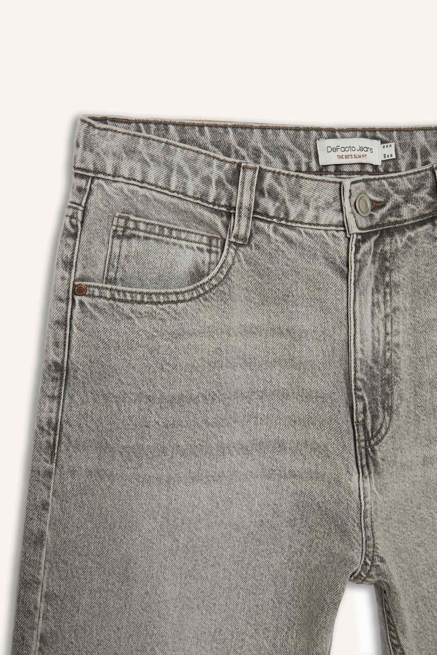 Джинсы 90-х узкая посадка с узкими штанинами