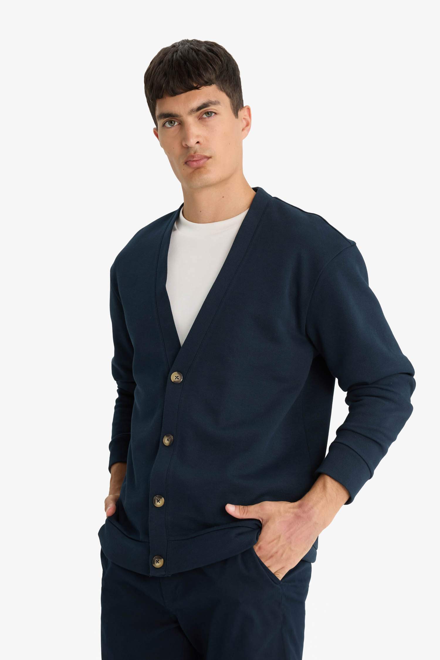 Regular Fit V-Neck Buttoned Pique Cardigan