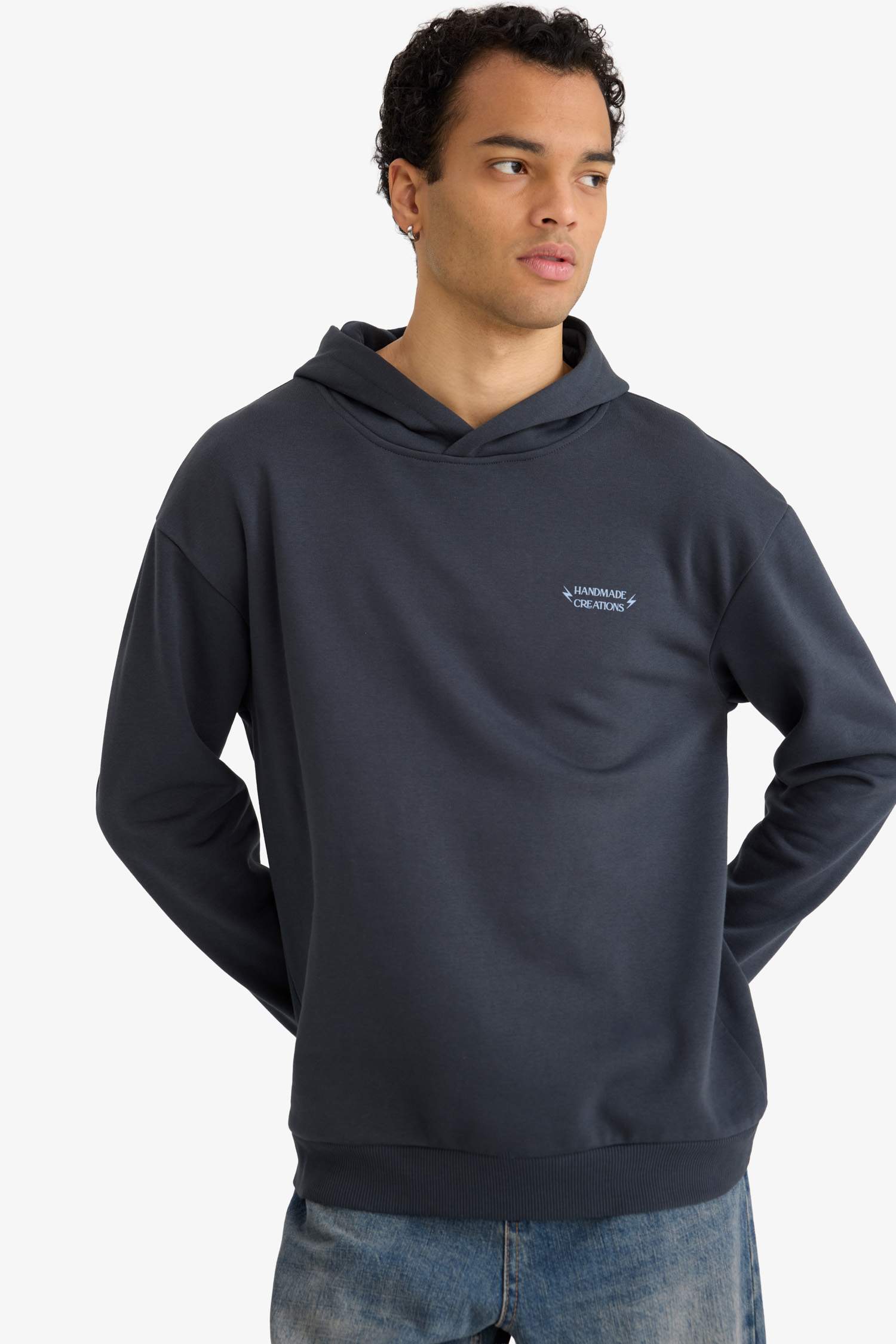 Boxy Fit Printed Long Sleeve Sweatshirt