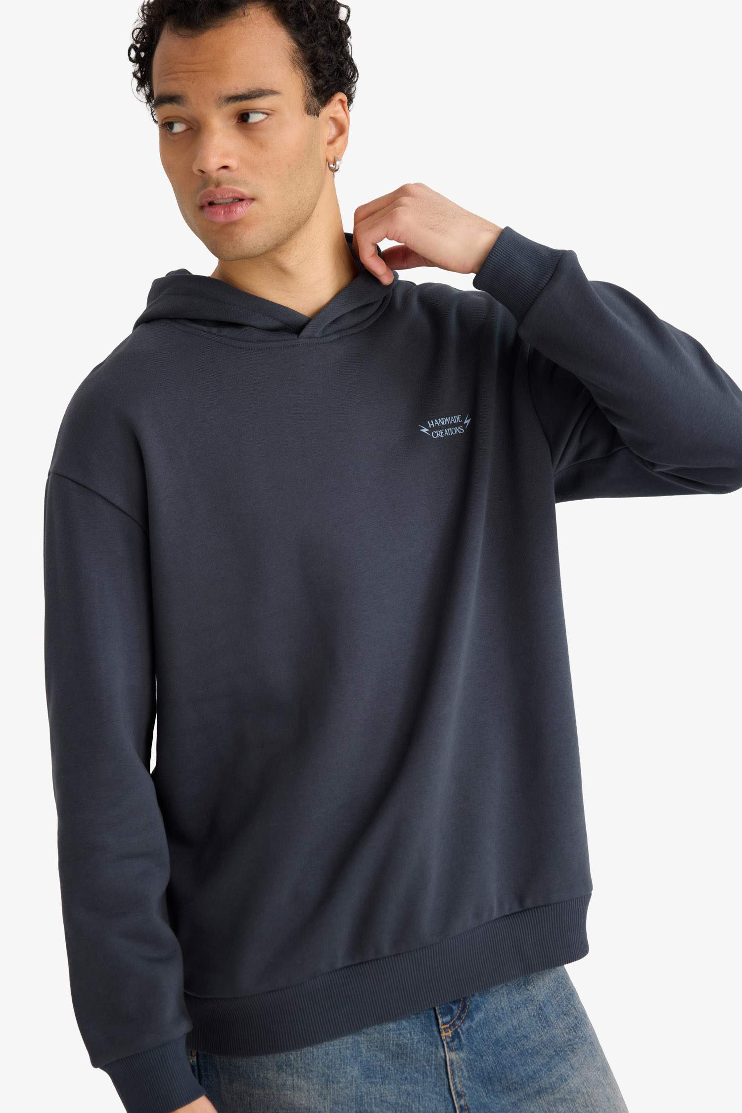 Boxy Fit Printed Long Sleeve Sweatshirt