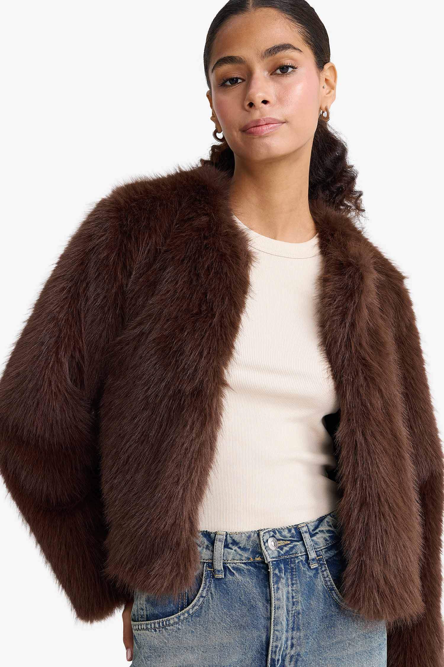 Regular Fit Kısa Suni Kürk