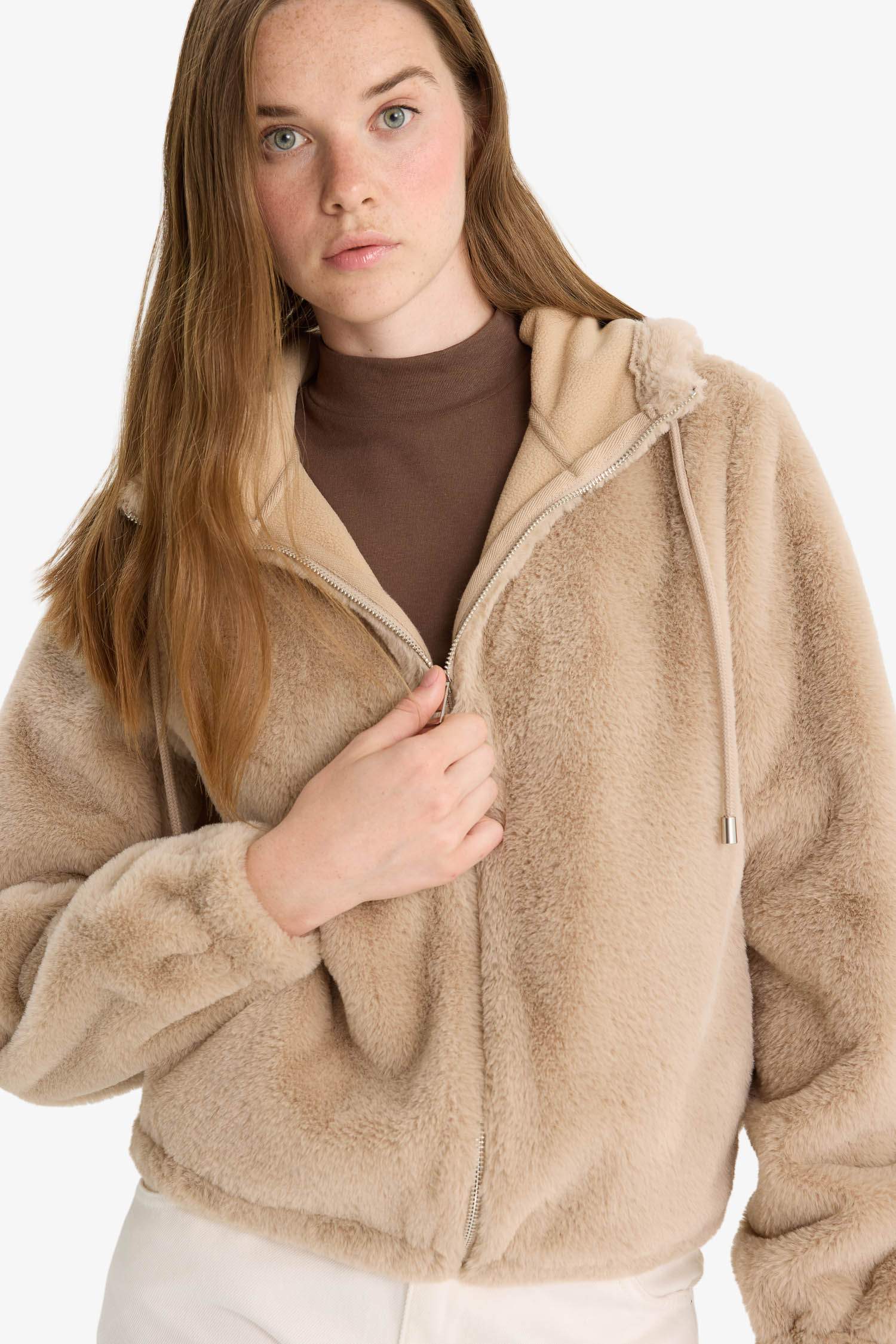 Regular Fit Polar Astarlı Kapüşonlu Fermuarlı Suni Kürk