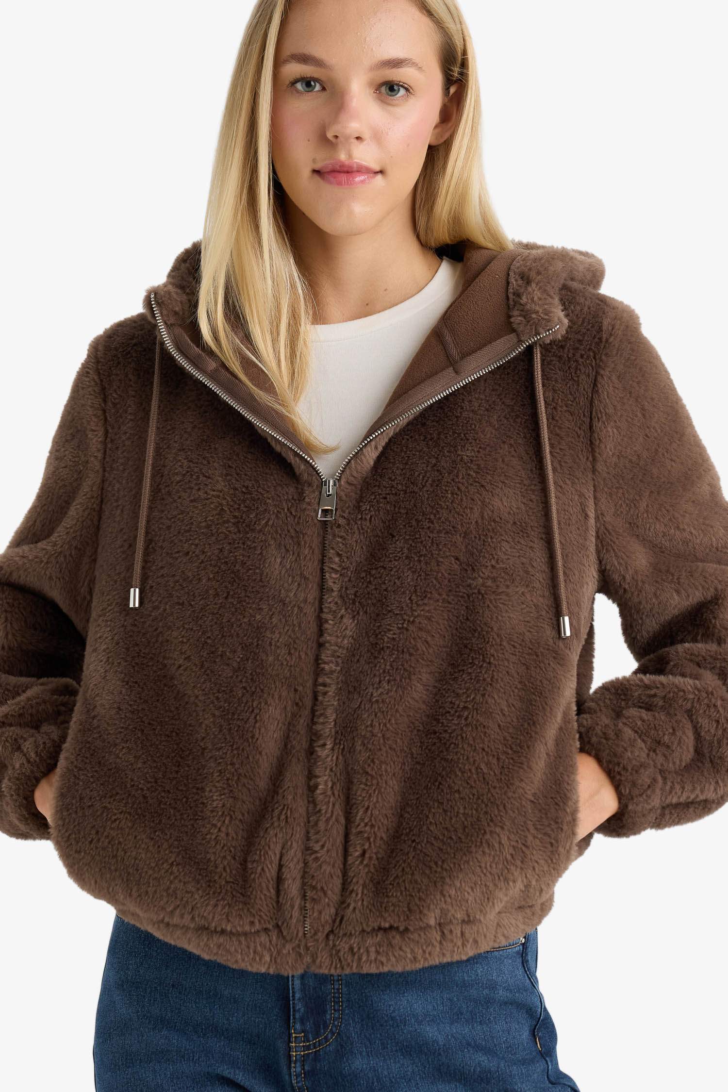 Regular Fit Polar Astarlı Kapüşonlu Fermuarlı Suni Kürk