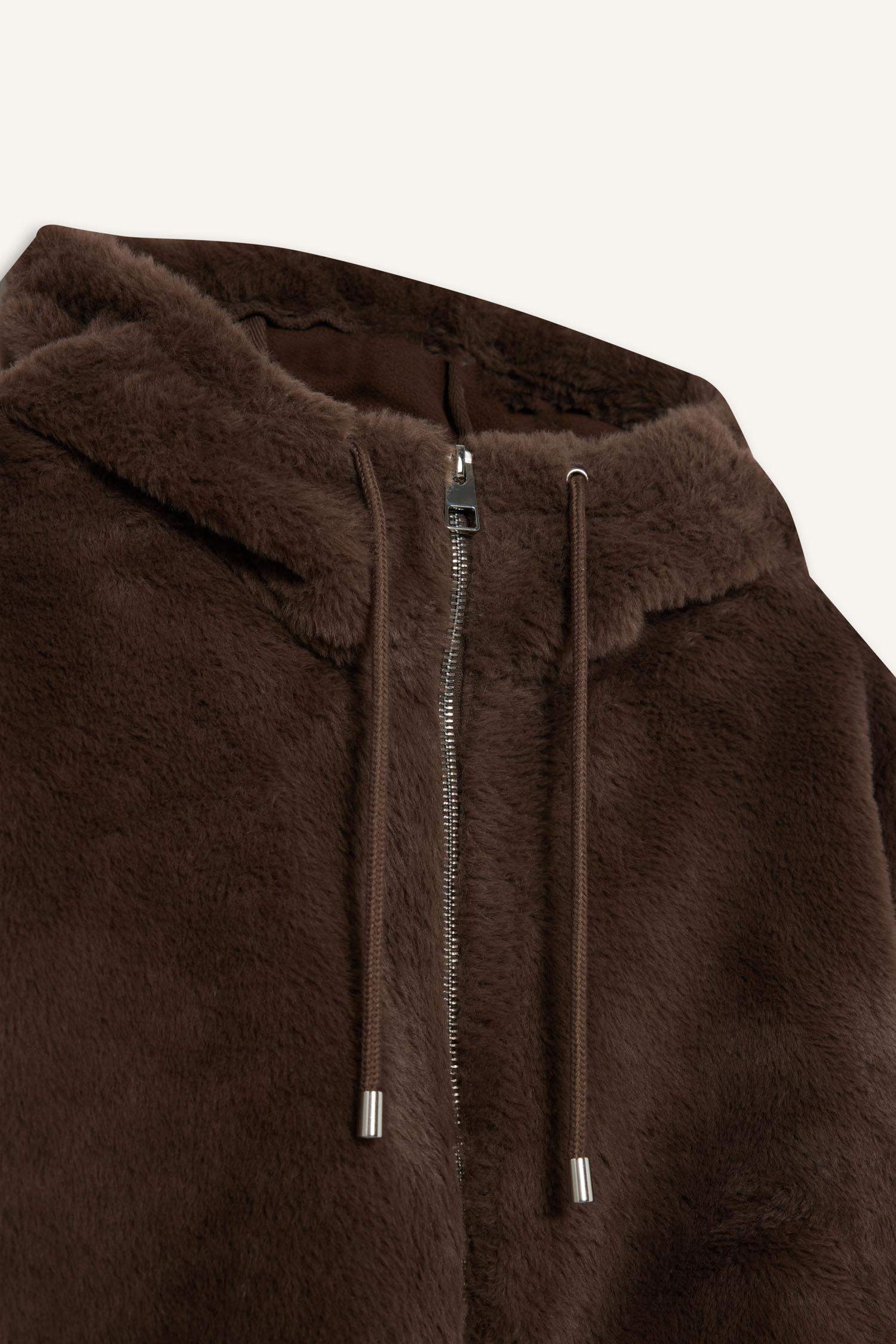 Regular Fit Polar Astarlı Kapüşonlu Fermuarlı Suni Kürk