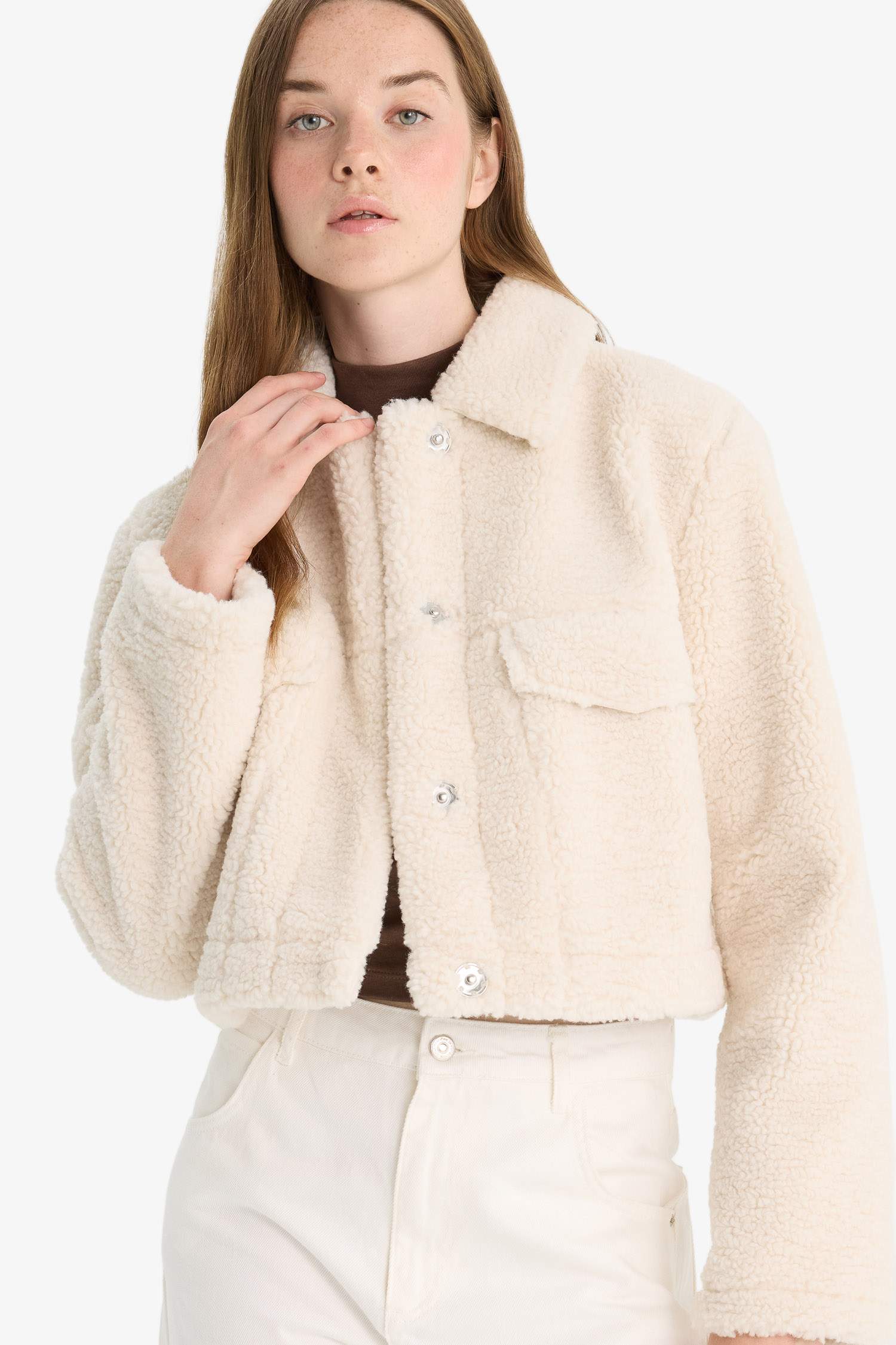 جاكيت فرو صناعي قصة عادية