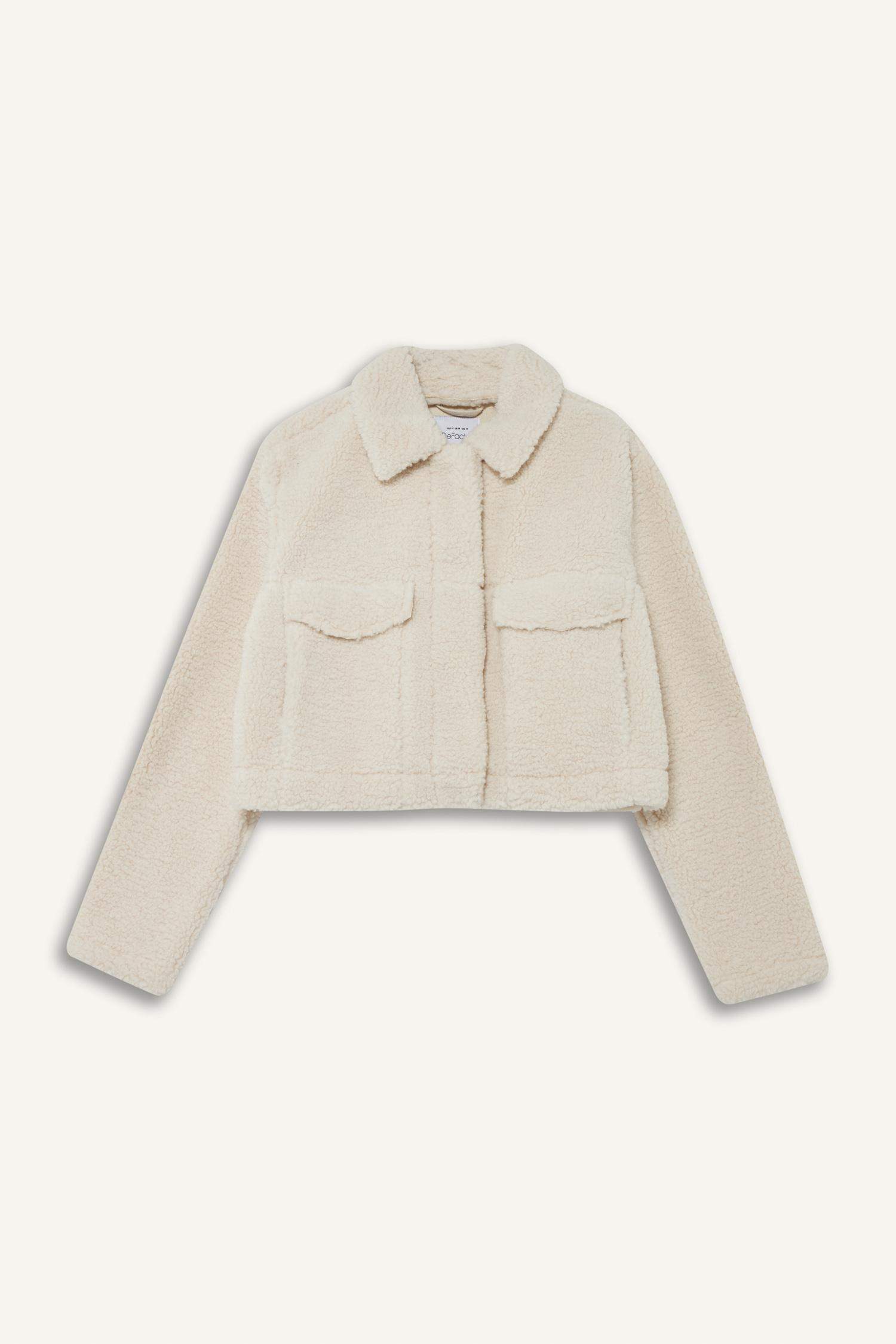 Стеганая куртка с кнопками и искусственным мехом стандартного кроя