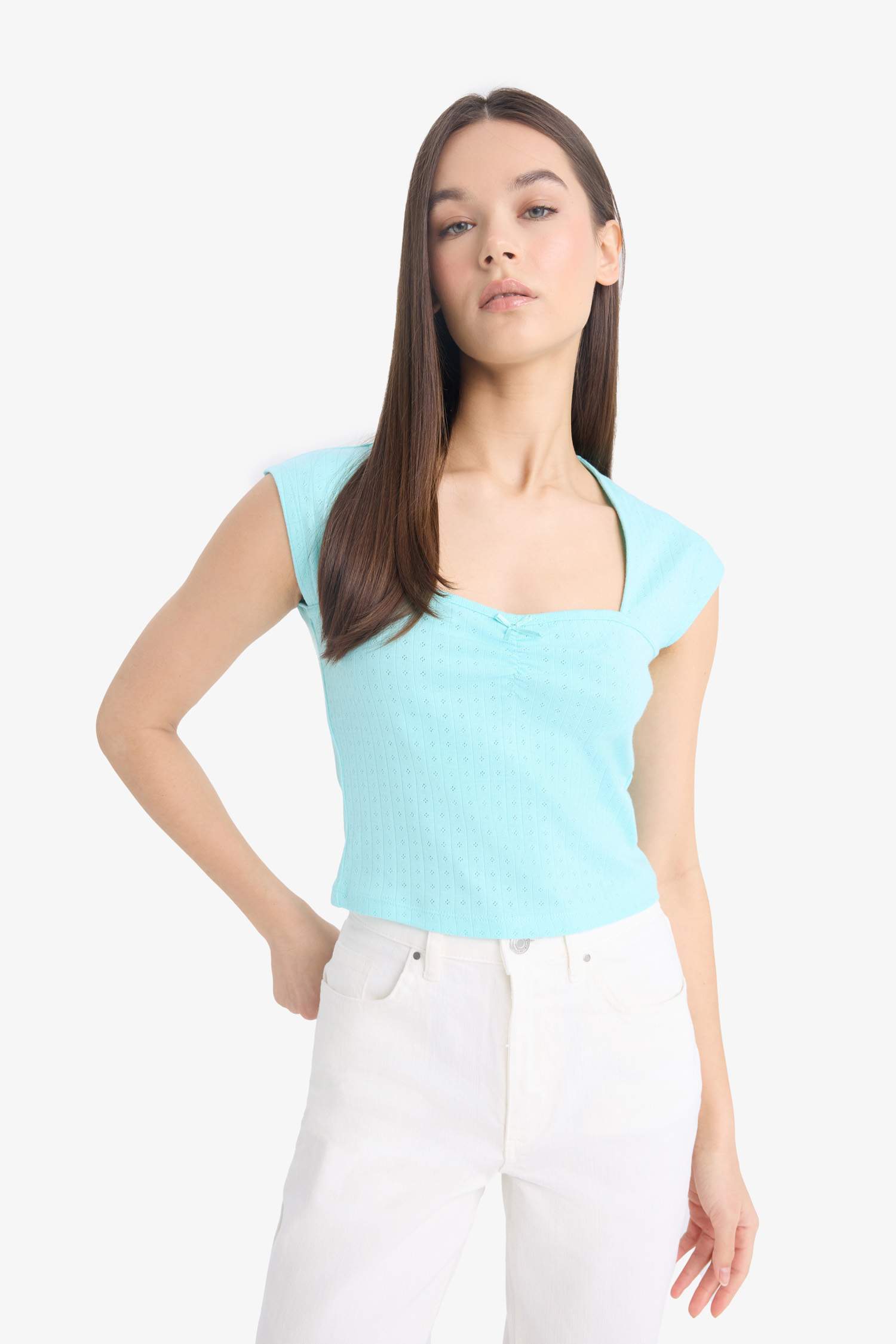 Fitted Short Sleeve Crop T-Shirt