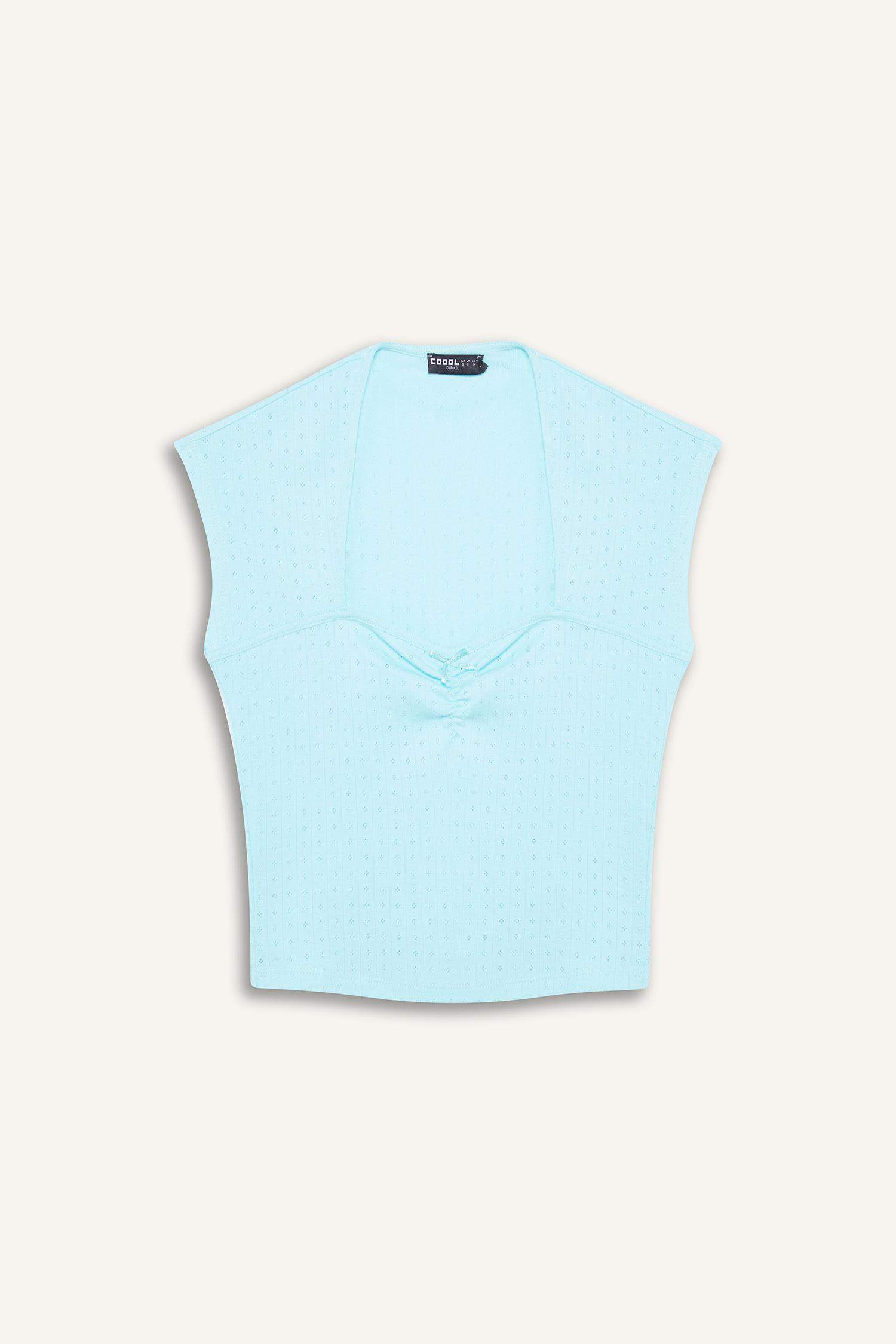 Fitted Short Sleeve Crop T-Shirt