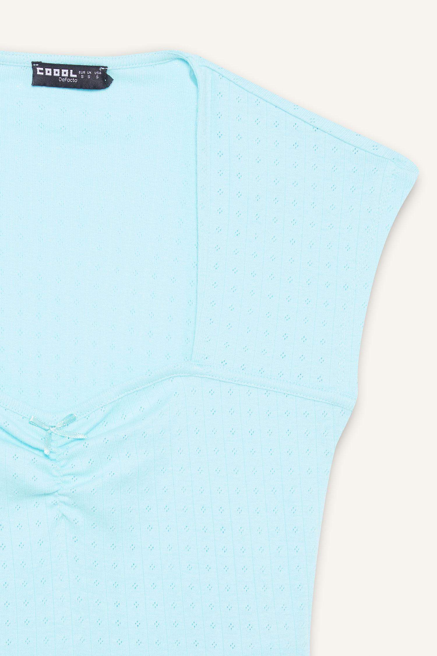 Fitted Short Sleeve Crop T-Shirt