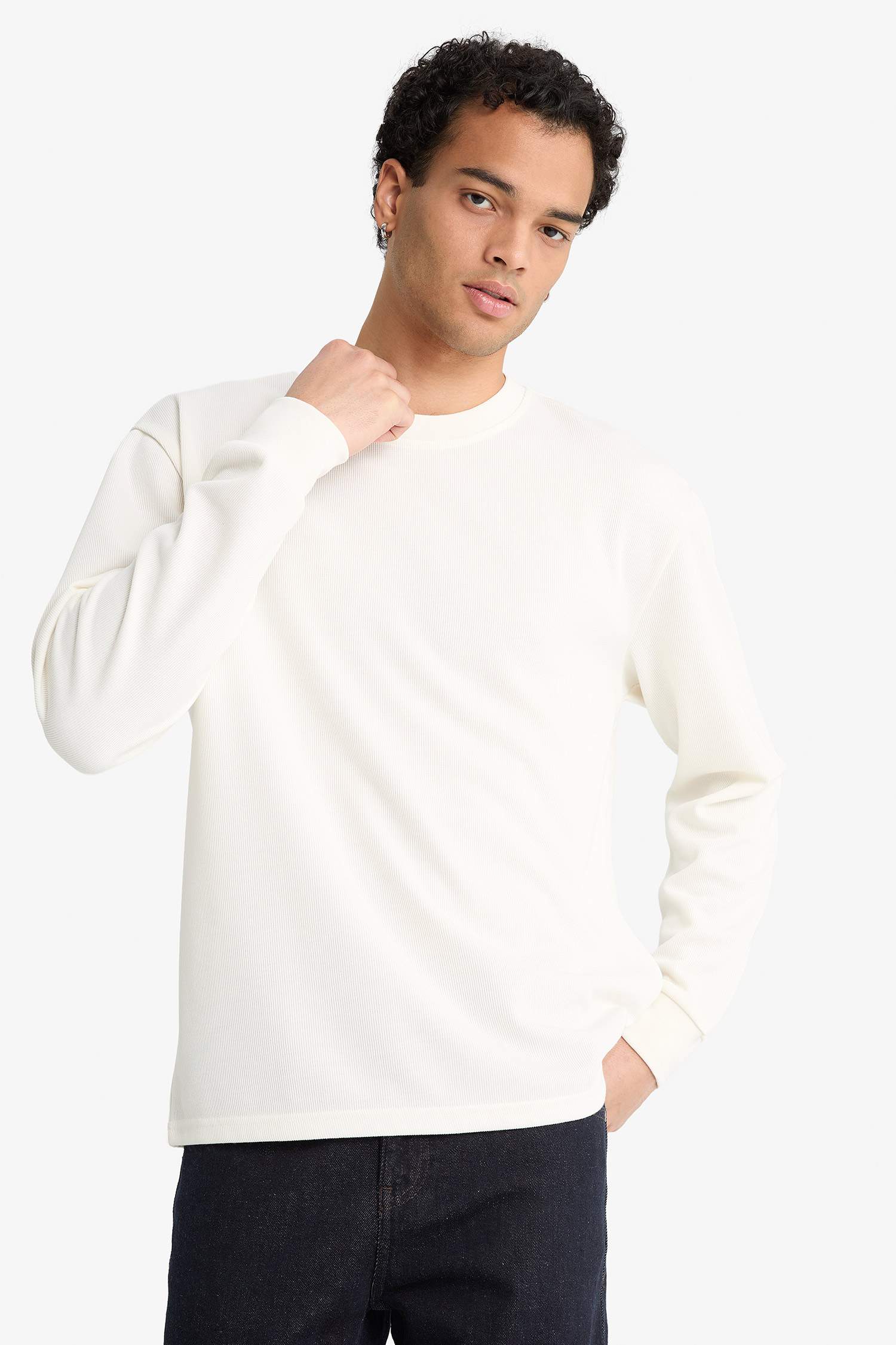 Regular Fit Crew Neck Long Sleeve Body