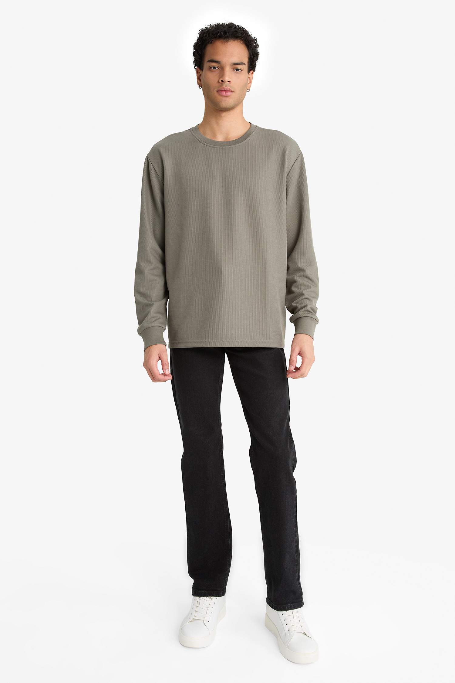 Regular Fit Crew Neck Long Sleeve Body