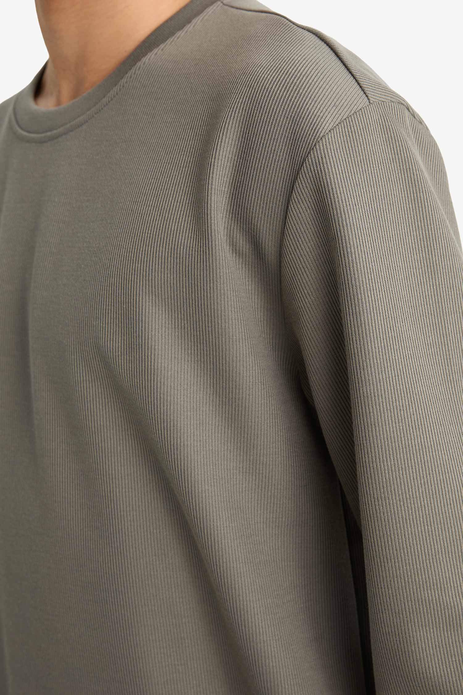 T-shirt à manches longues et col rond Coupe régulière