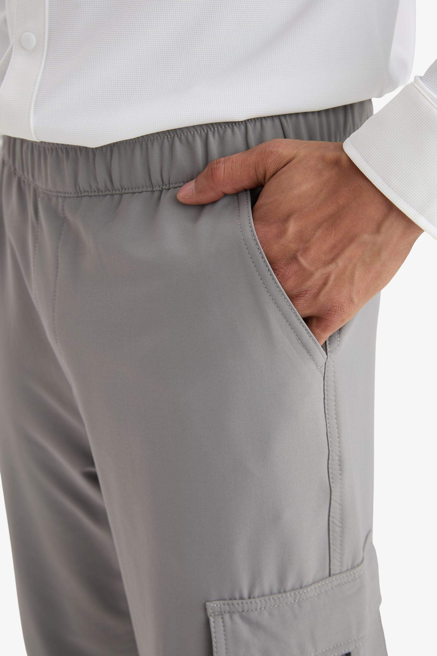 Спортивные джоггеры в стиле карго с карманами Стандартного кроя DeFactoFit