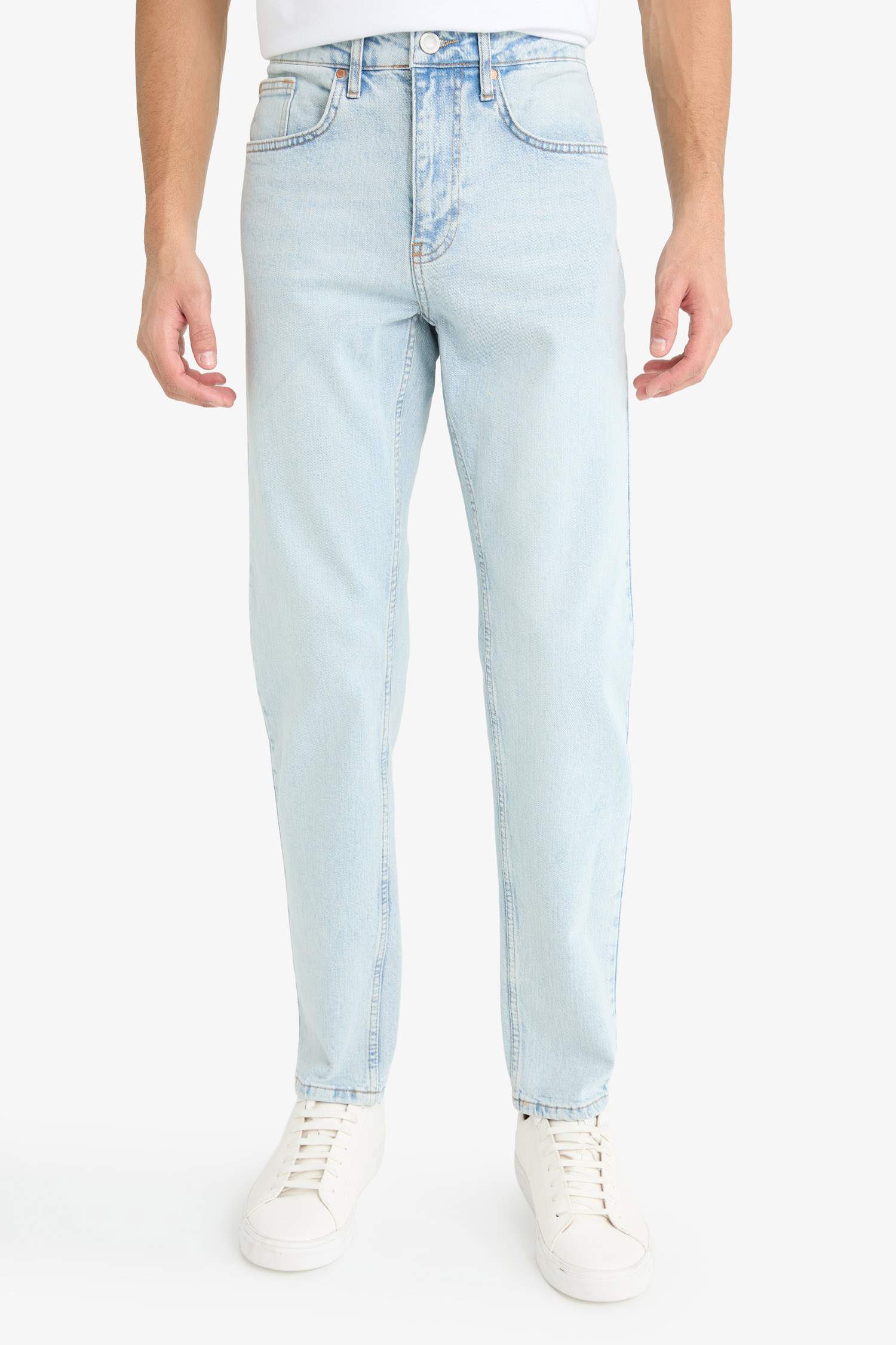 Slim Tapered Fit Dar Kalıp Normal Bel Daralan Paça Jean Pantolon