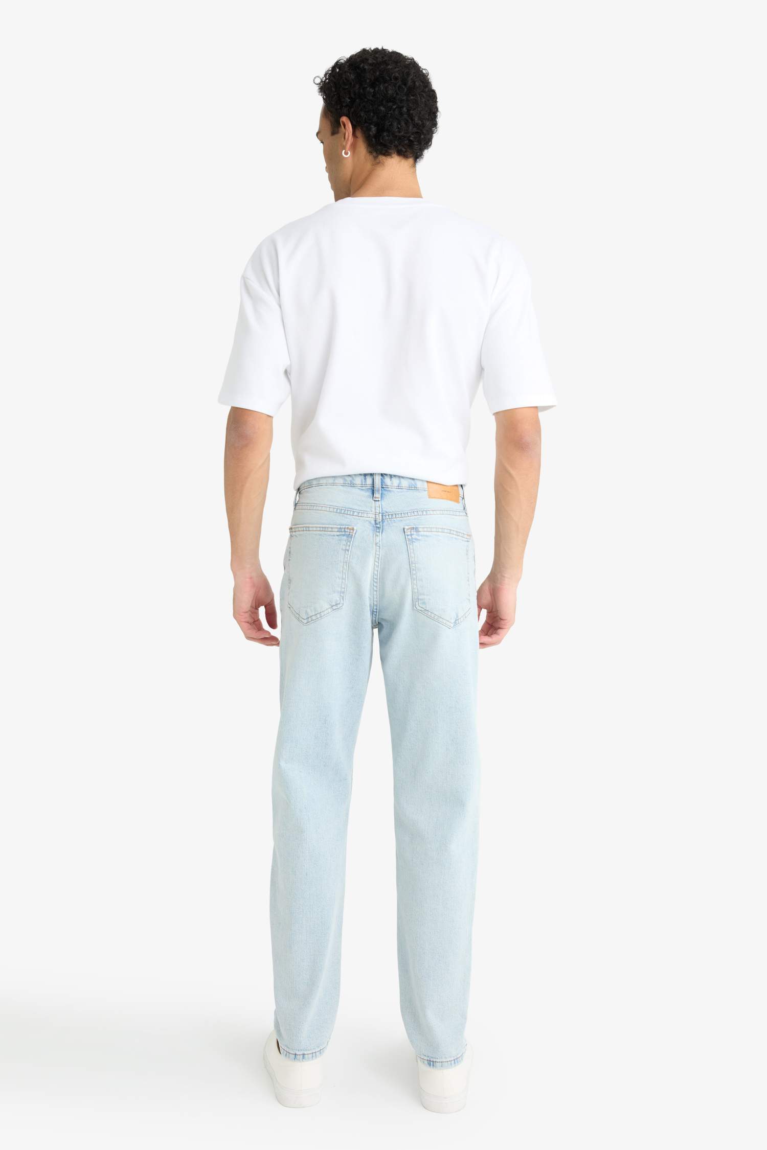 Slim Tapered Fit Dar Kalıp Normal Bel Daralan Paça Jean Pantolon