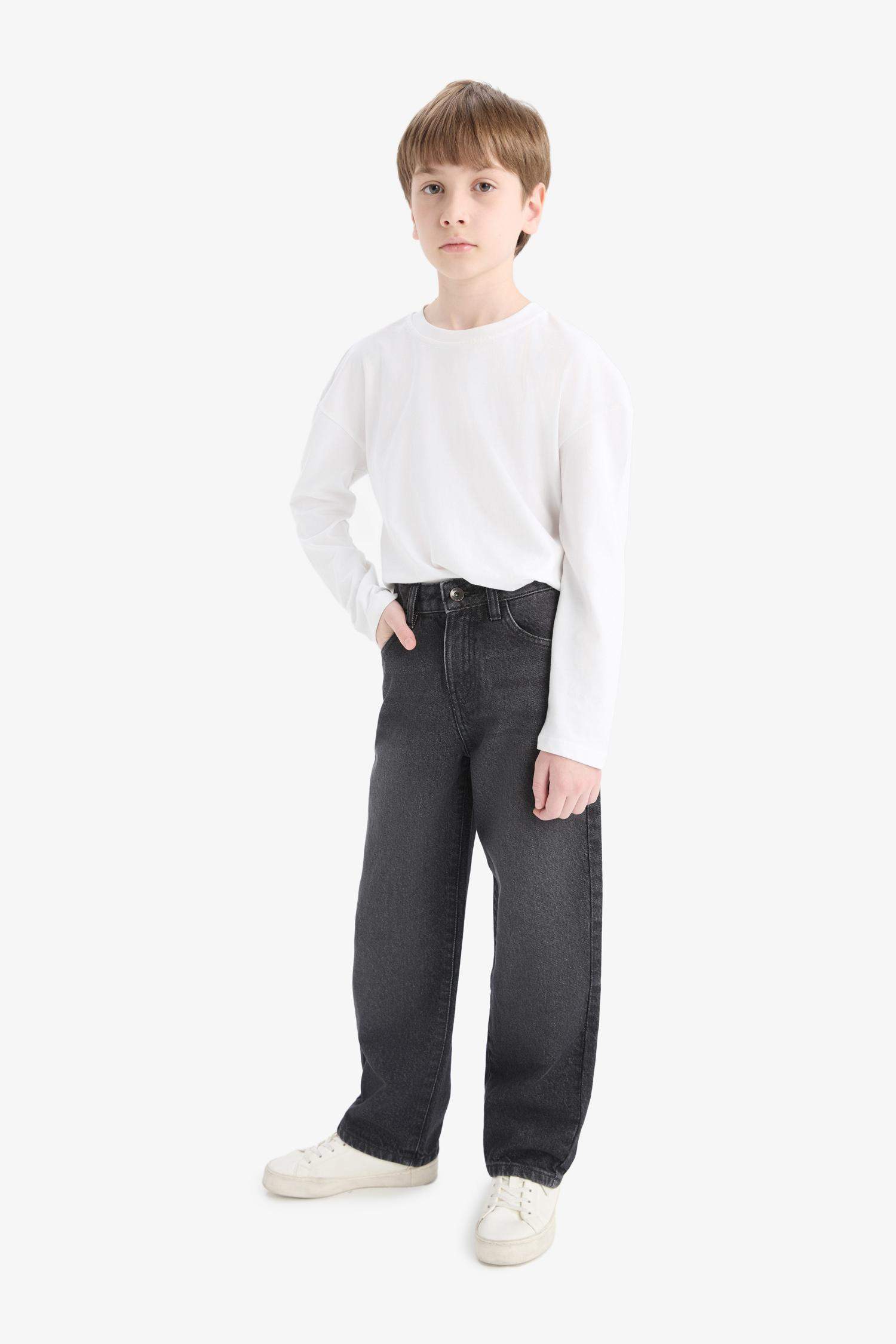 بنطرون جينز أولادي وايد ليج برجل عادي