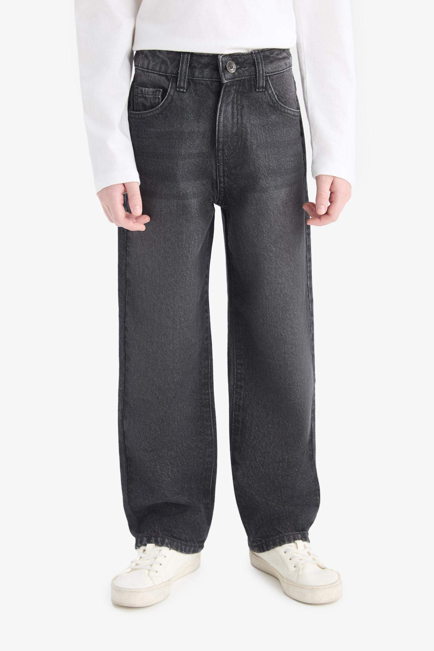 بنطرون جينز أولادي وايد ليج برجل عادي